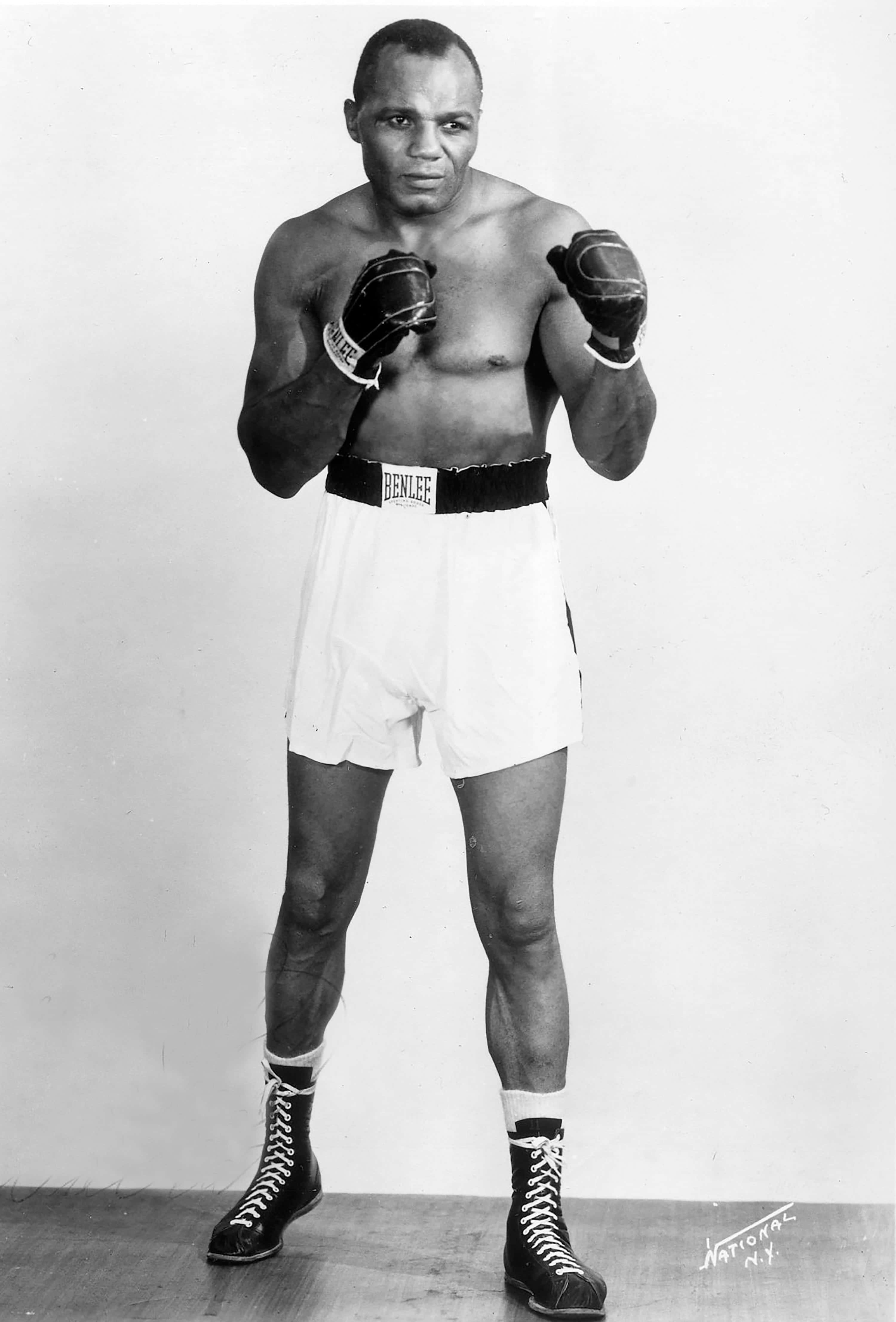 Jersey Joe Walcott, white trunks, gloves, 4K Phone Wallpaper