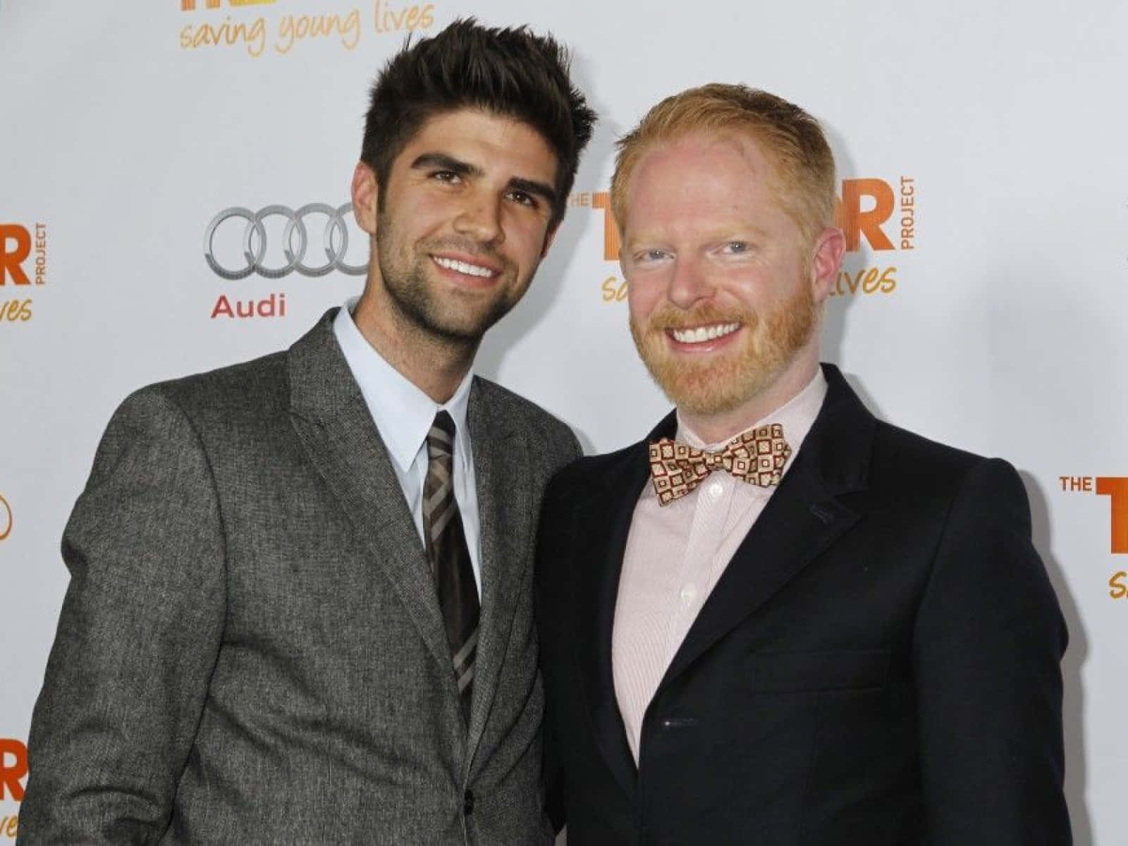 Jesse Tyler Ferguson, formal suits, charity event, HD Desktop Wallpaper