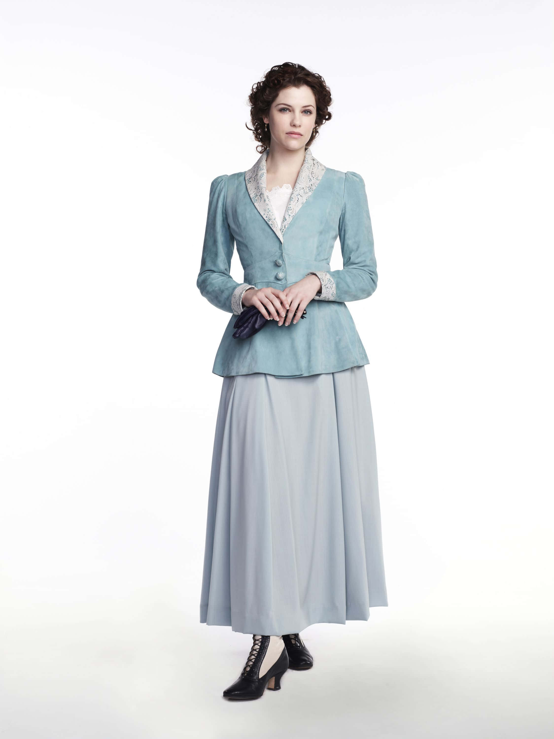 Jessica De Gouw, vintage light blue suit, lace collar, 2K Phone Wallpaper