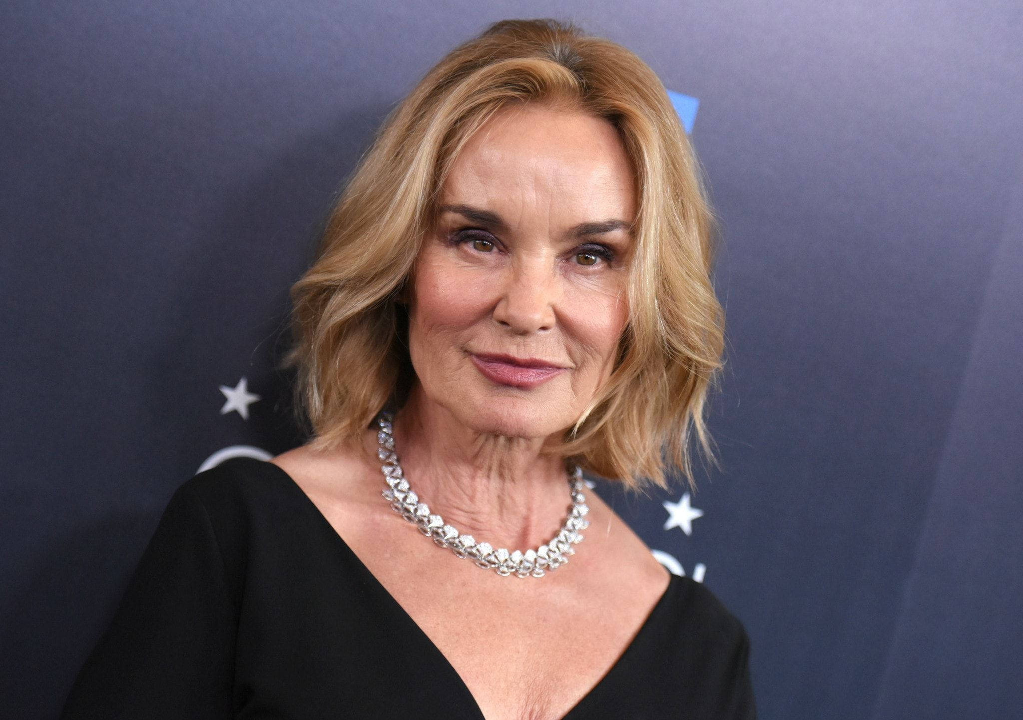 Jessica Lange, diamond necklace, blonde hair, Full HD Desktop Wallpaper