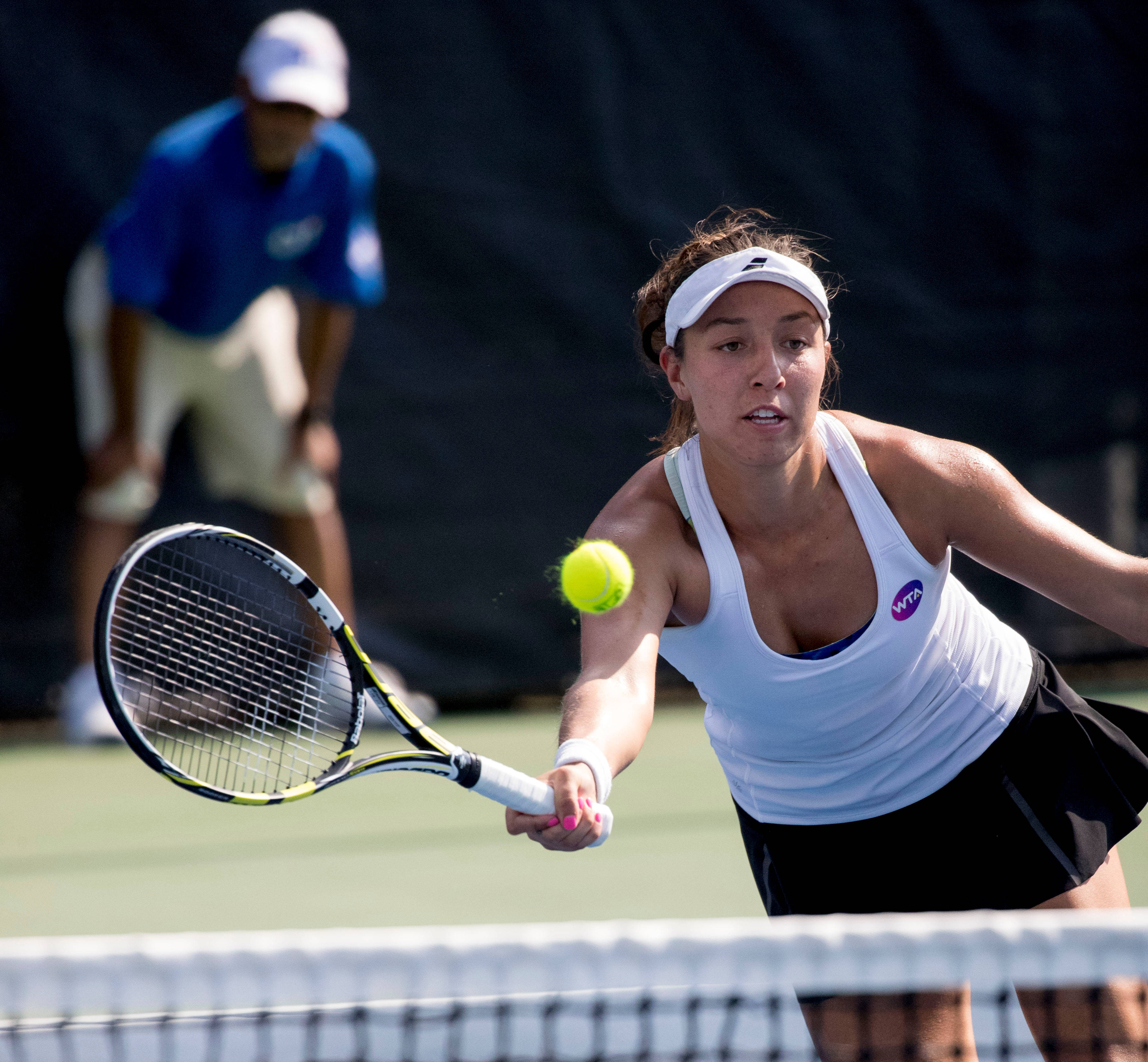 Jessica Pegula, white tank top, black skirt, 2K Desktop Wallpaper