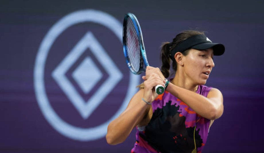 Jessica Pegula, tennis racket, vibrant purple outfit, SD Desktop Wallpaper