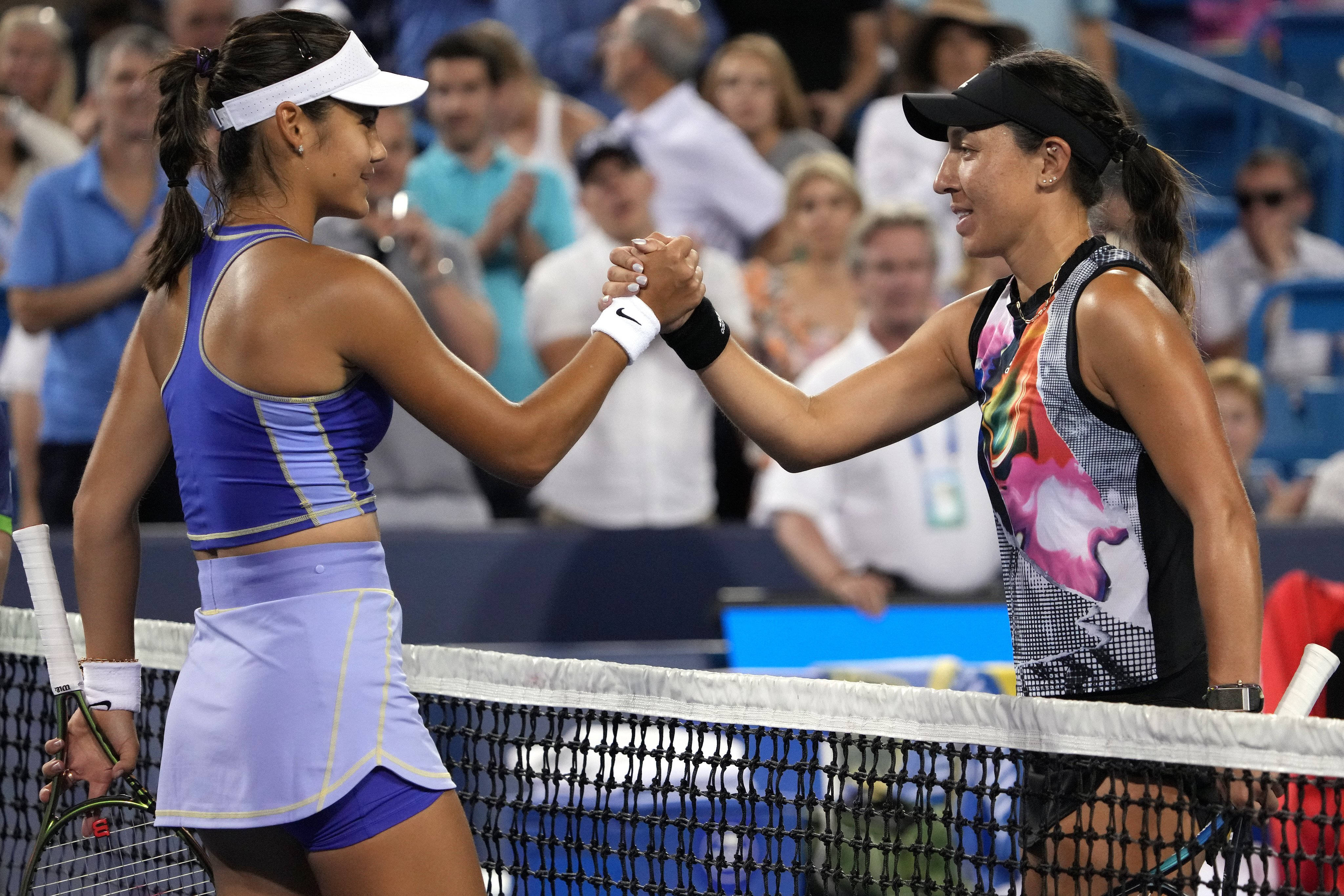 Jessica Pegula, tennis players, shaking hands, 4K Desktop Wallpaper