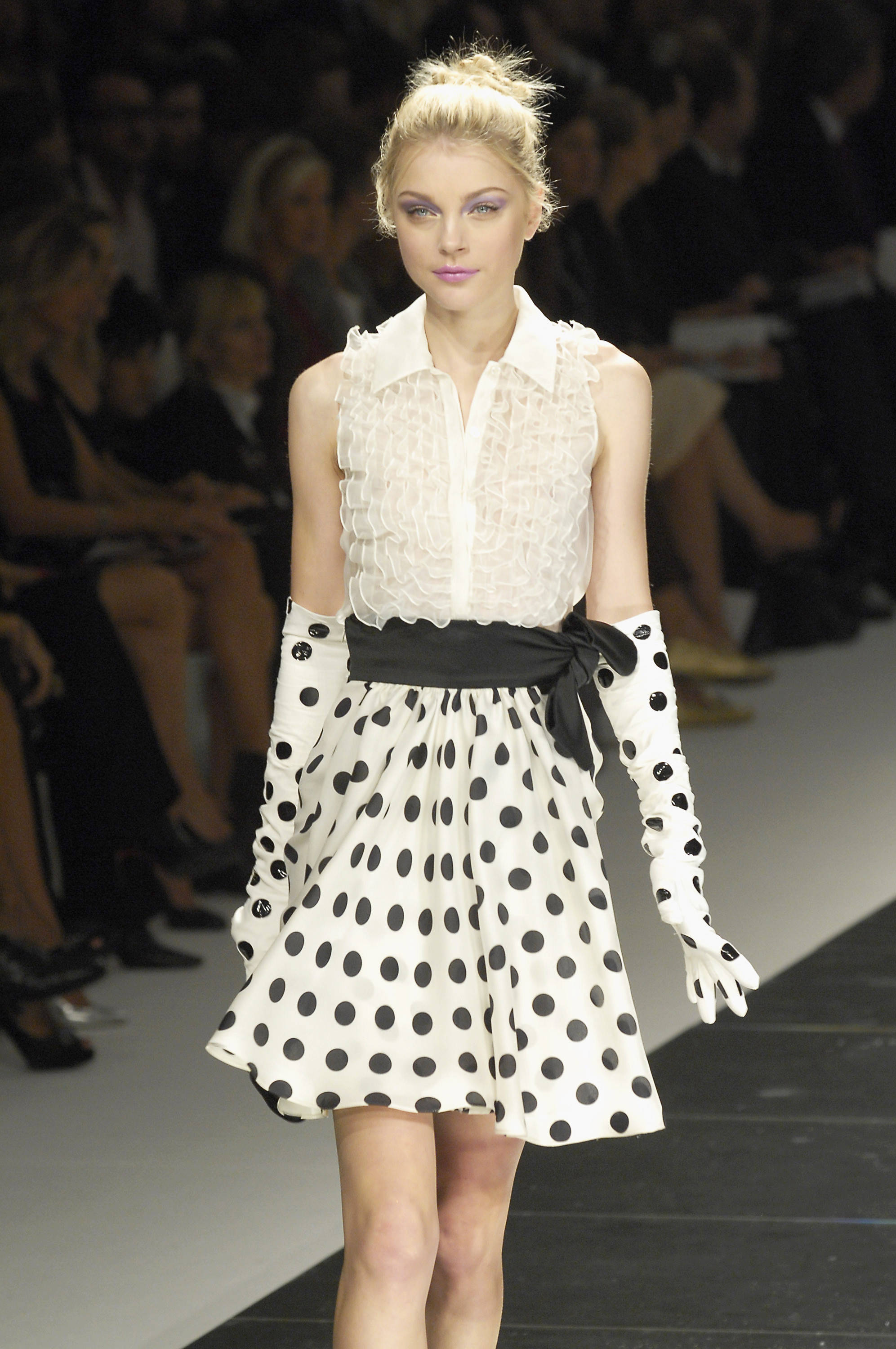 Jessica Stam, polka skirt, white polka-dot dress, 2K Phone Wallpaper