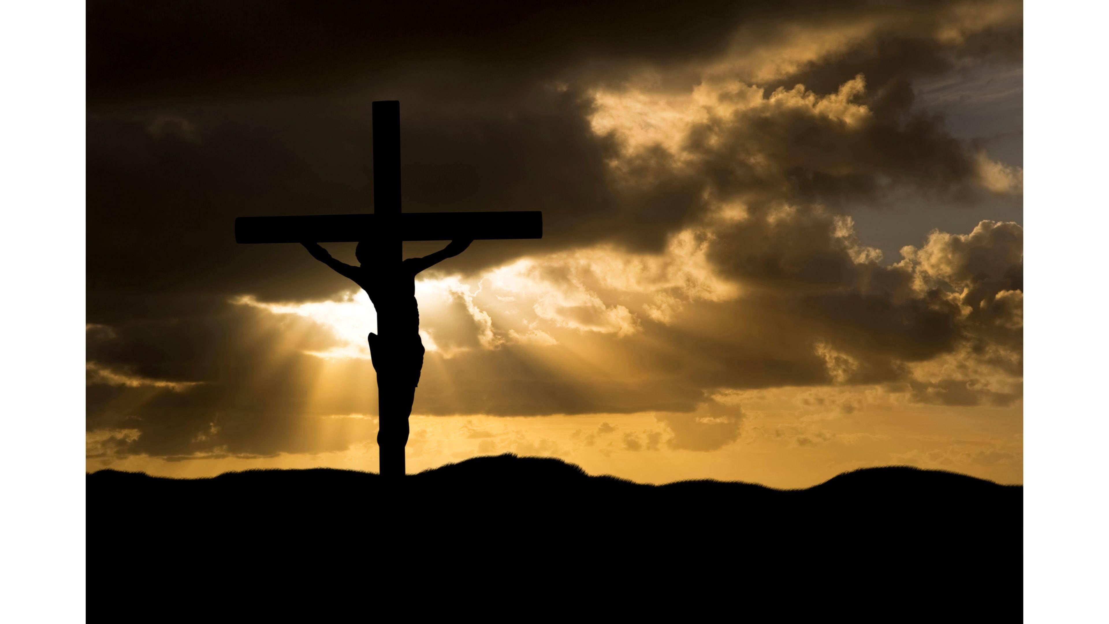 Jesus, cross, golden sunset, 4K Desktop Wallpaper