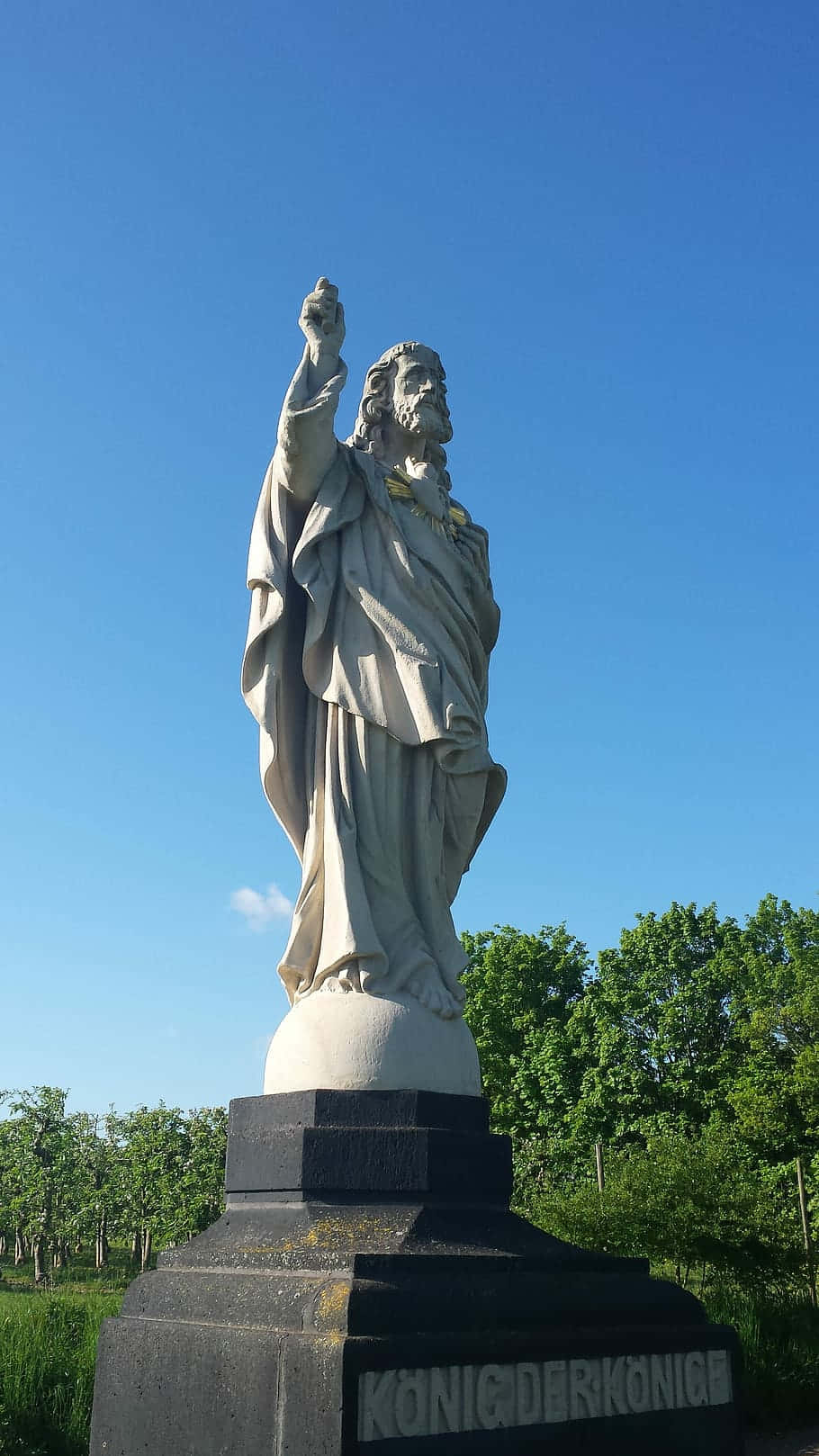 Jesus Is King, stone statue, bearded figure, HD Phone Wallpaper