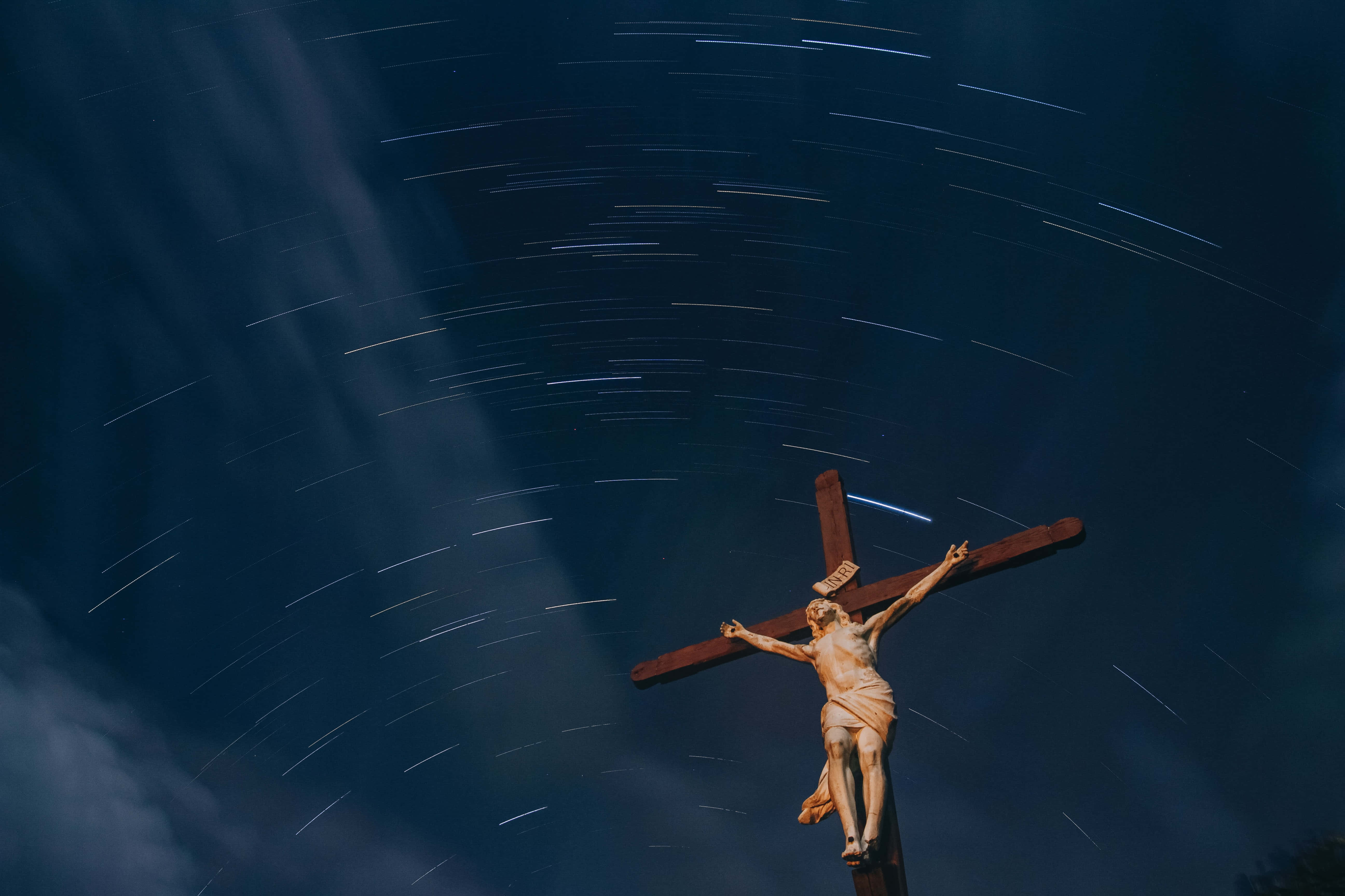 Jesus Saves, crucifixion statue, wooden crucifixion statue, 5K Desktop Wallpaper