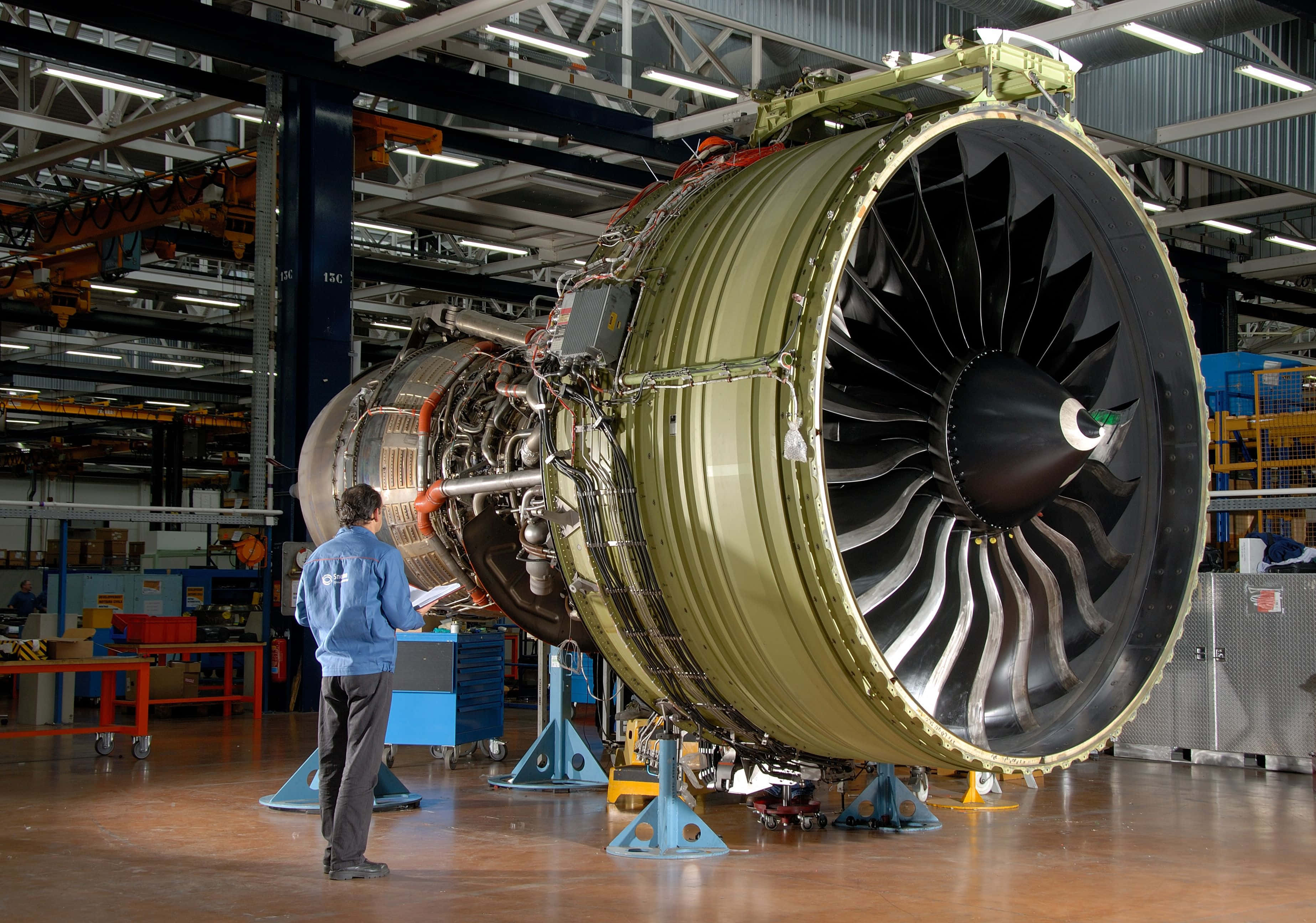 jet engine, industrial hangar, overhead cranes, 2K Desktop Wallpaper
