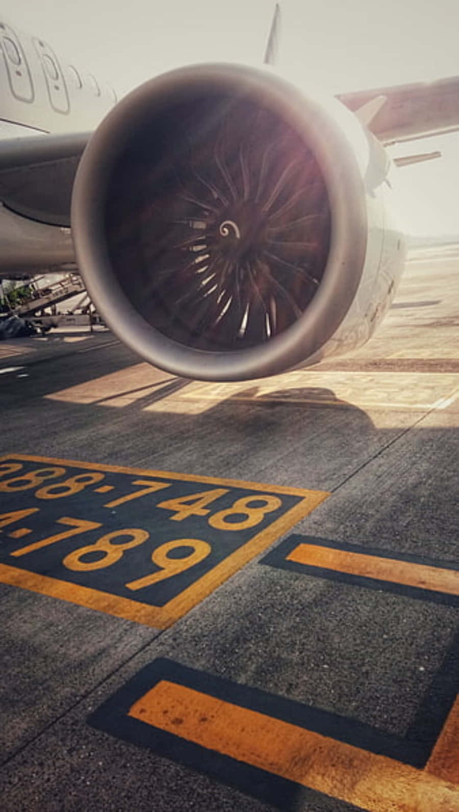 jet engine, airport tarmac, sunlight, HD Phone Wallpaper