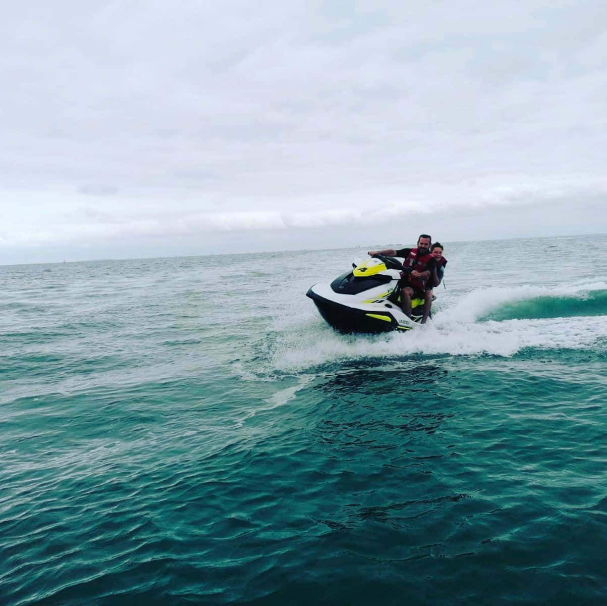 jet ski, yellow and black, turquoise ocean waves, SD Desktop Wallpaper