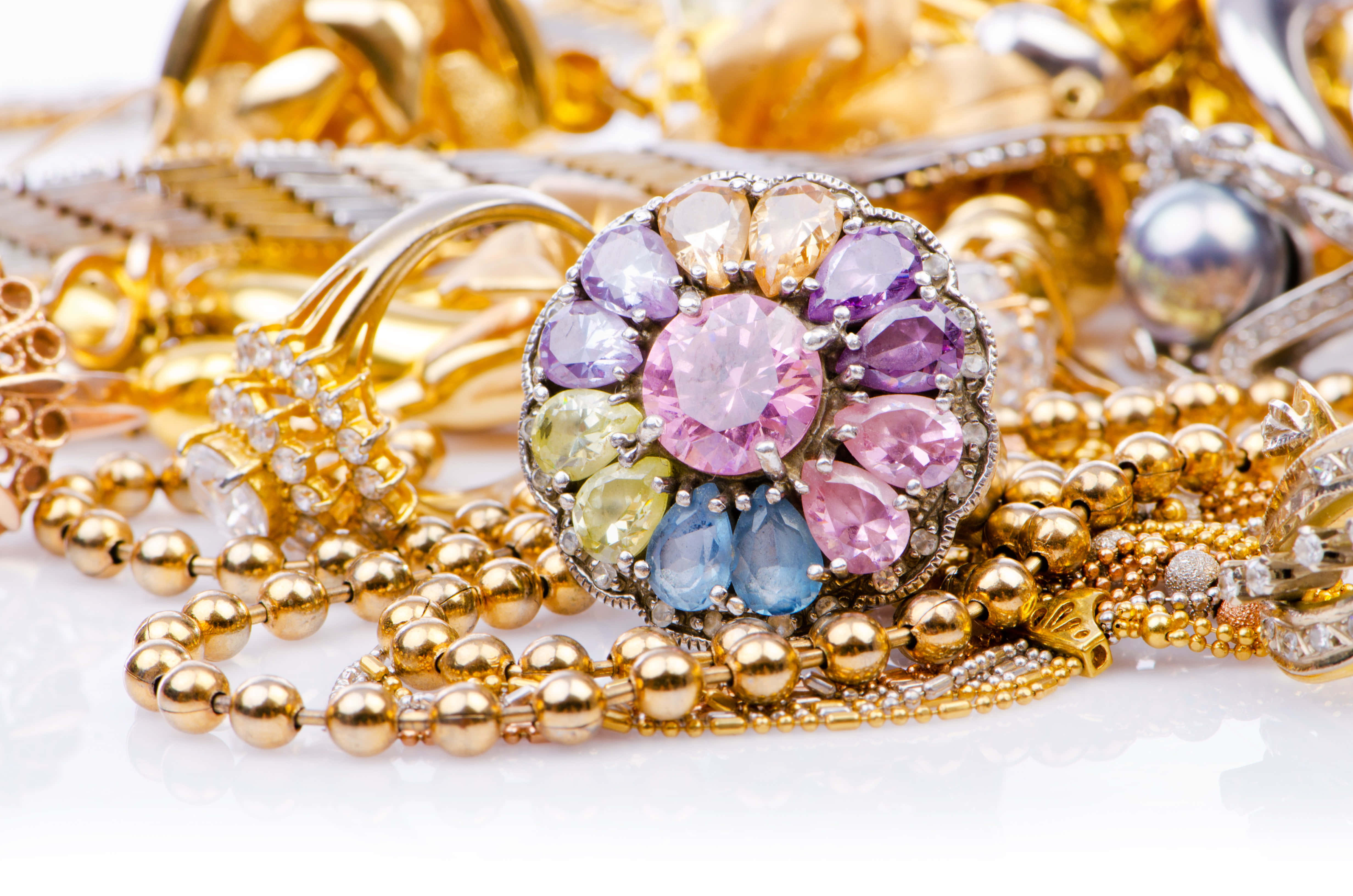 floral brooch, pink purple blue and yellow gemstones, gleaming gold jewelry, 4K Desktop Wallpaper