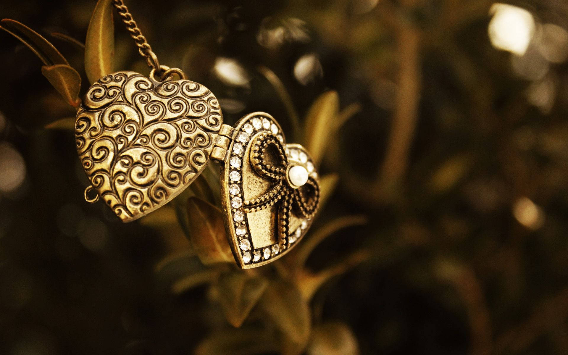 ornate gold heart locket, swirling patterns, crystal embellishments, Full HD Desktop Wallpaper