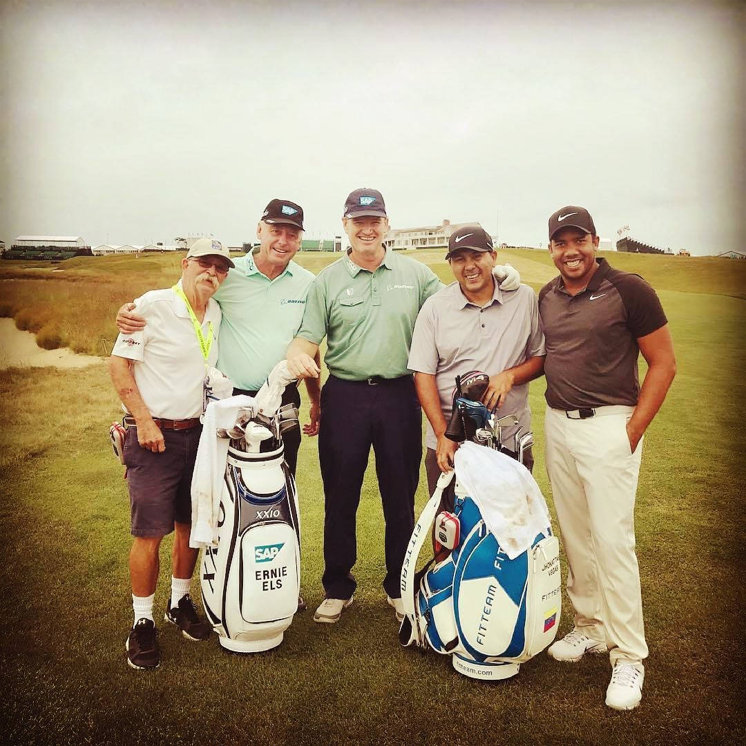 Jhonattan Vegas, golfers, caddie, SD Desktop Wallpaper