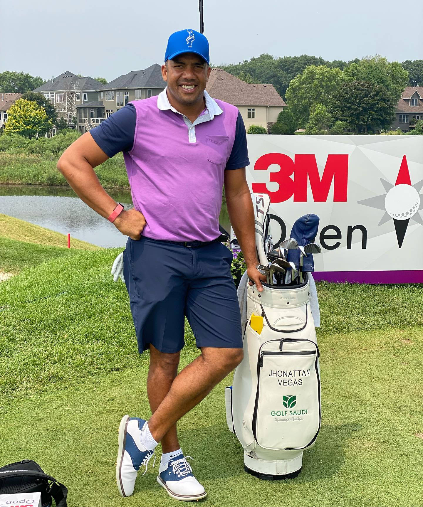 Jhonattan Vegas, purple shirt, blue cap, HD Phone Wallpaper