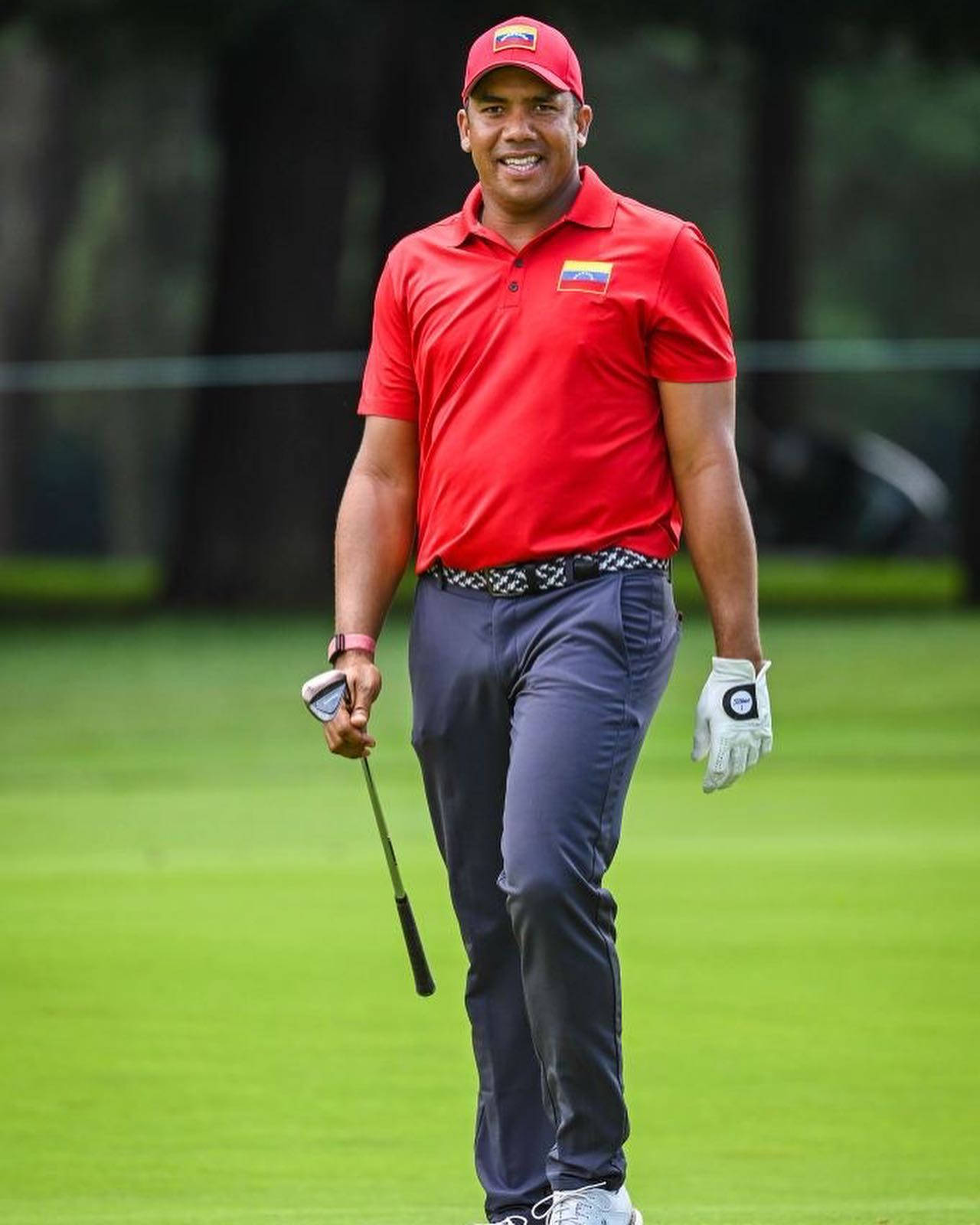 Jhonattan Vegas, red polo, cap, HD Phone Wallpaper