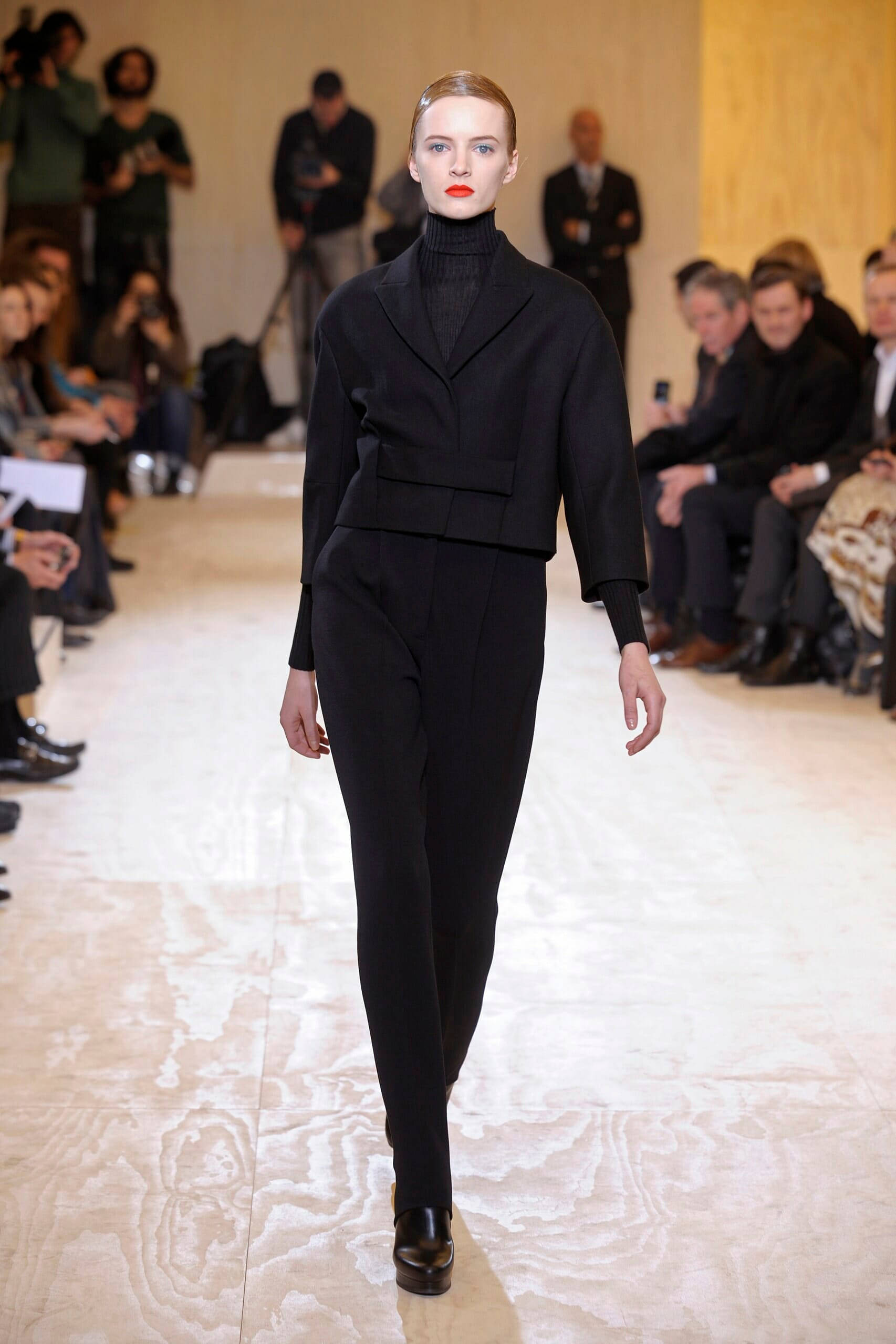 Jil Sander, all black, sleek black tailored suit, 2K Phone Wallpaper