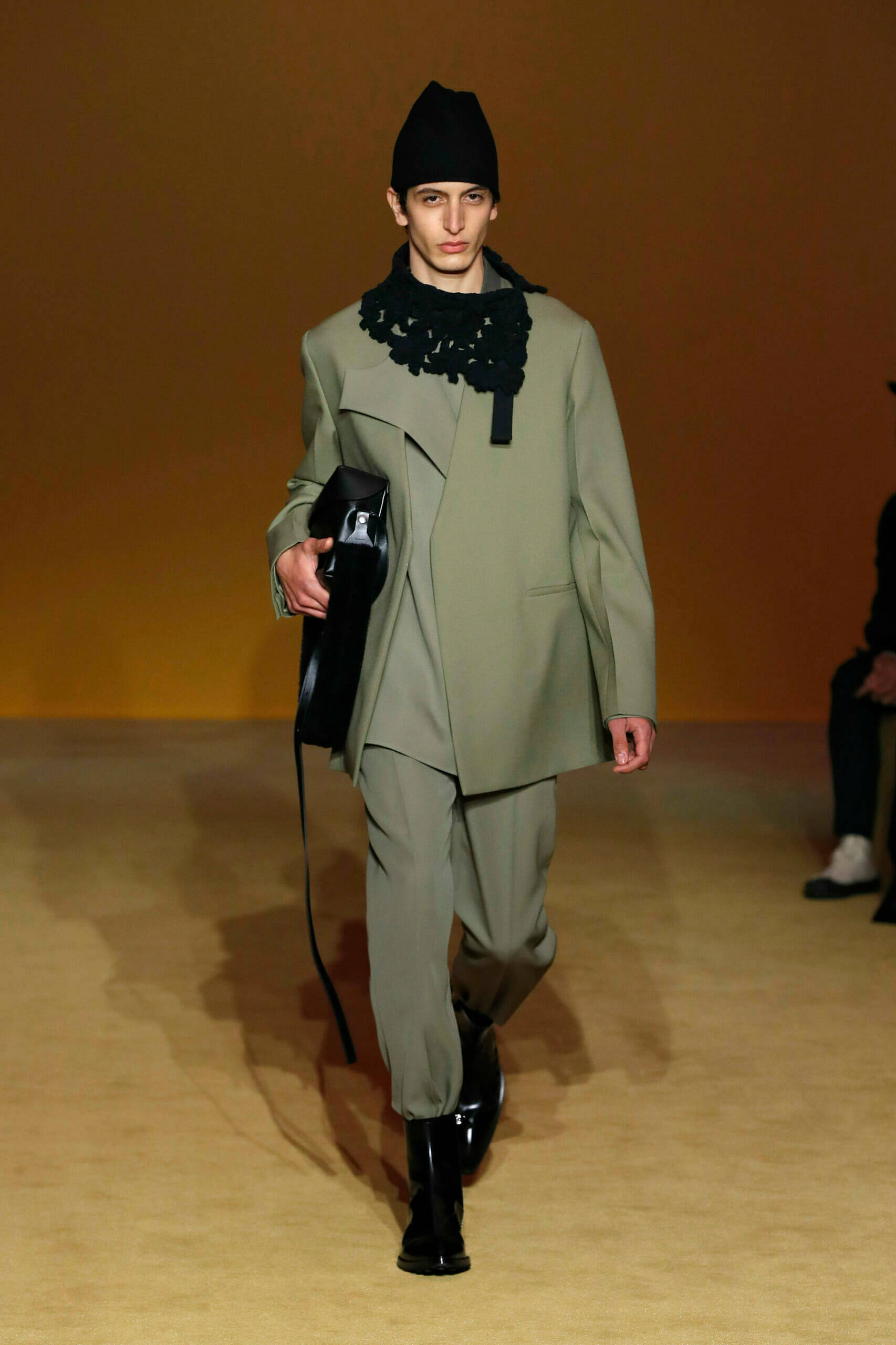 Jil Sander, army green suit, olive green suit, 2K Phone Wallpaper