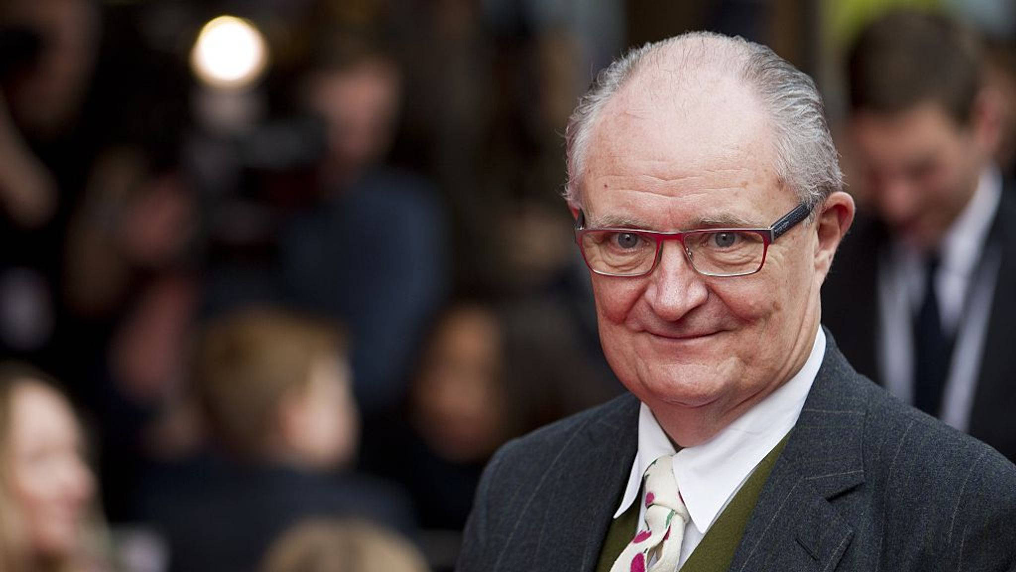 Jim Broadbent, red carpet, glasses, Full HD Desktop Wallpaper