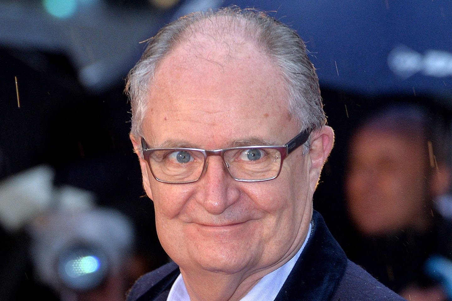 Jim Broadbent, red carpet event, glasses, HD Desktop Wallpaper