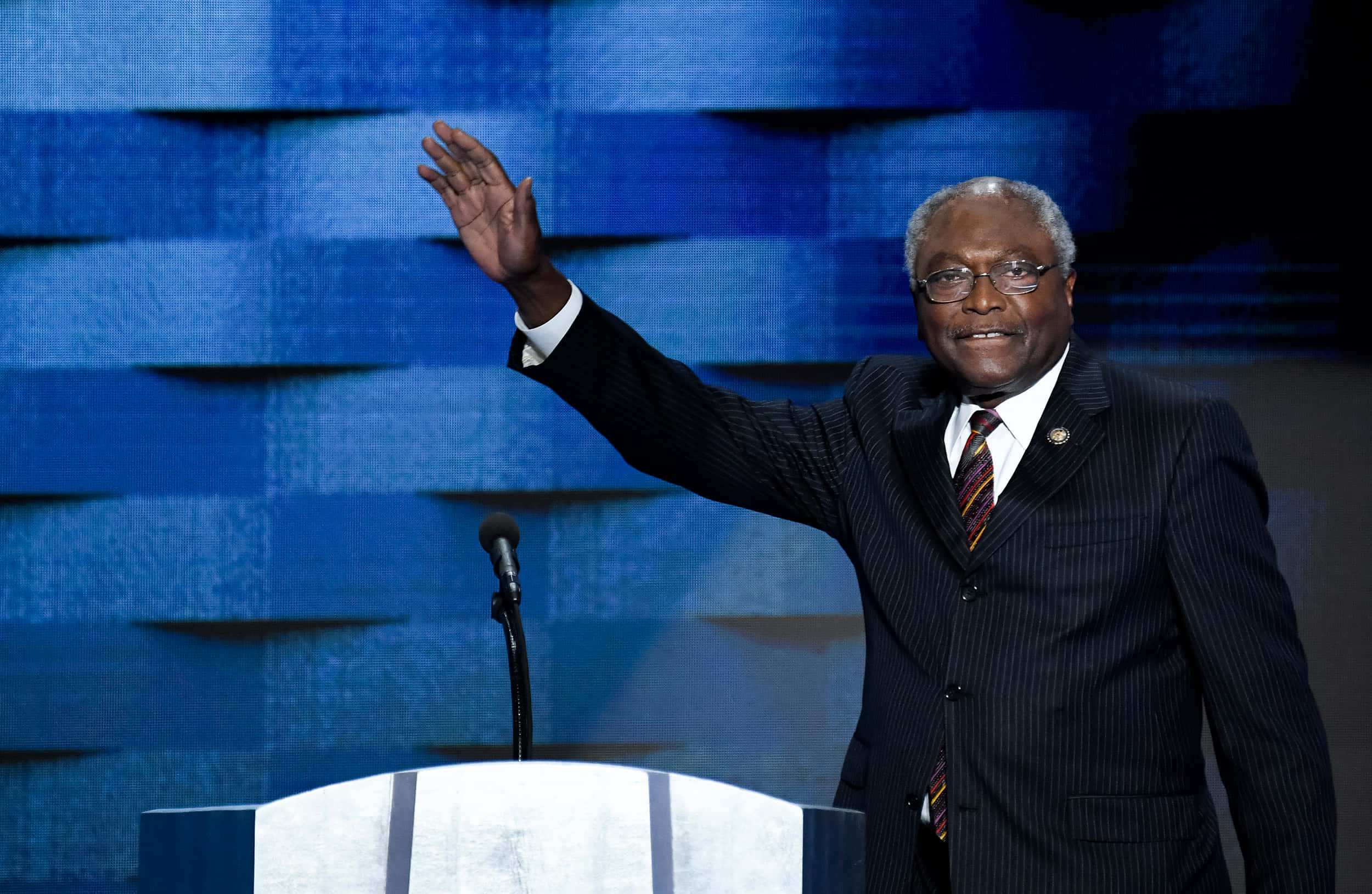 Jim Clyburn, pinstripe suit, podium, Full HD Desktop Wallpaper
