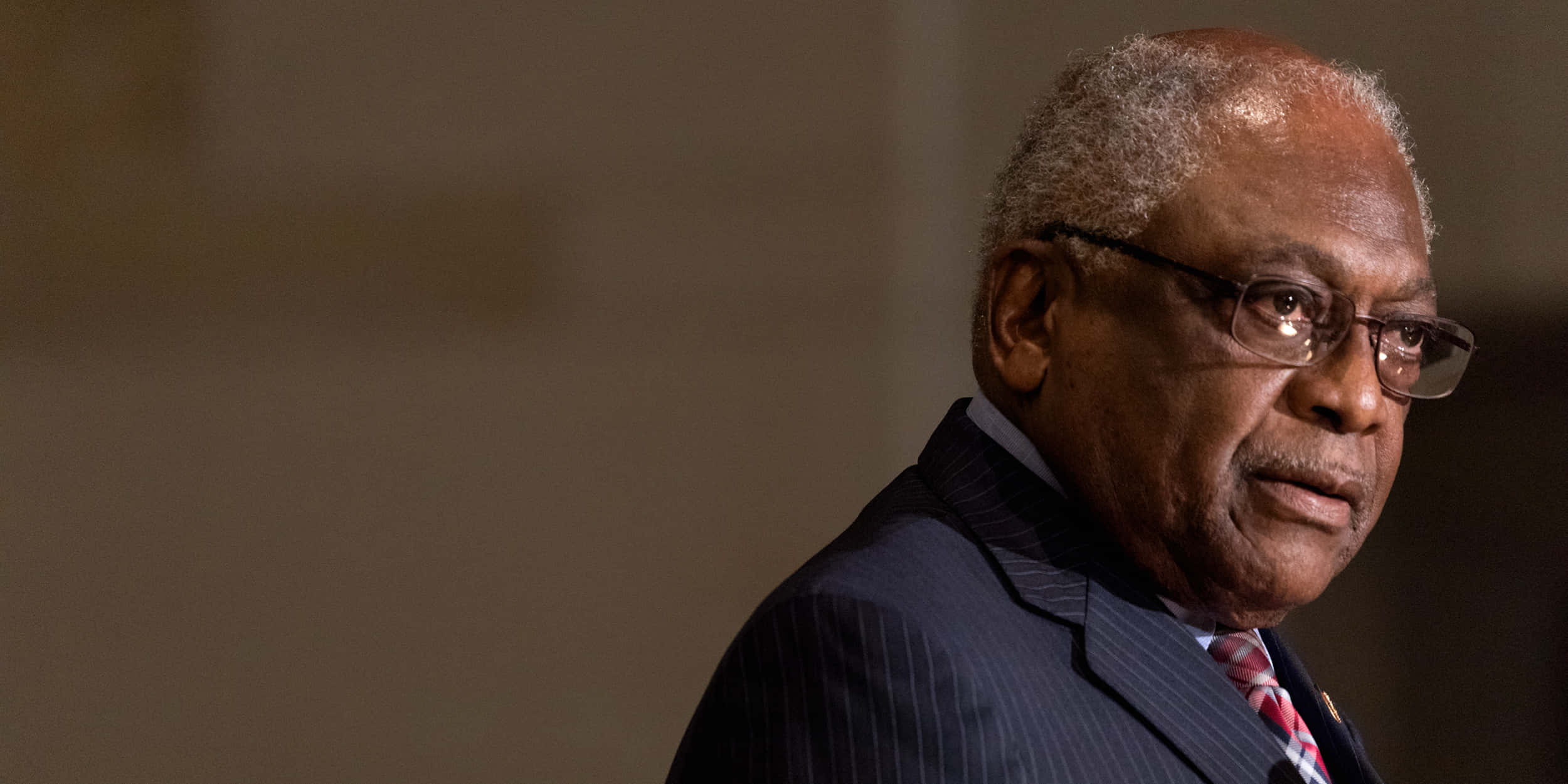 Jim Clyburn, dark pinstripe suit, glasses, Full HD Desktop Wallpaper