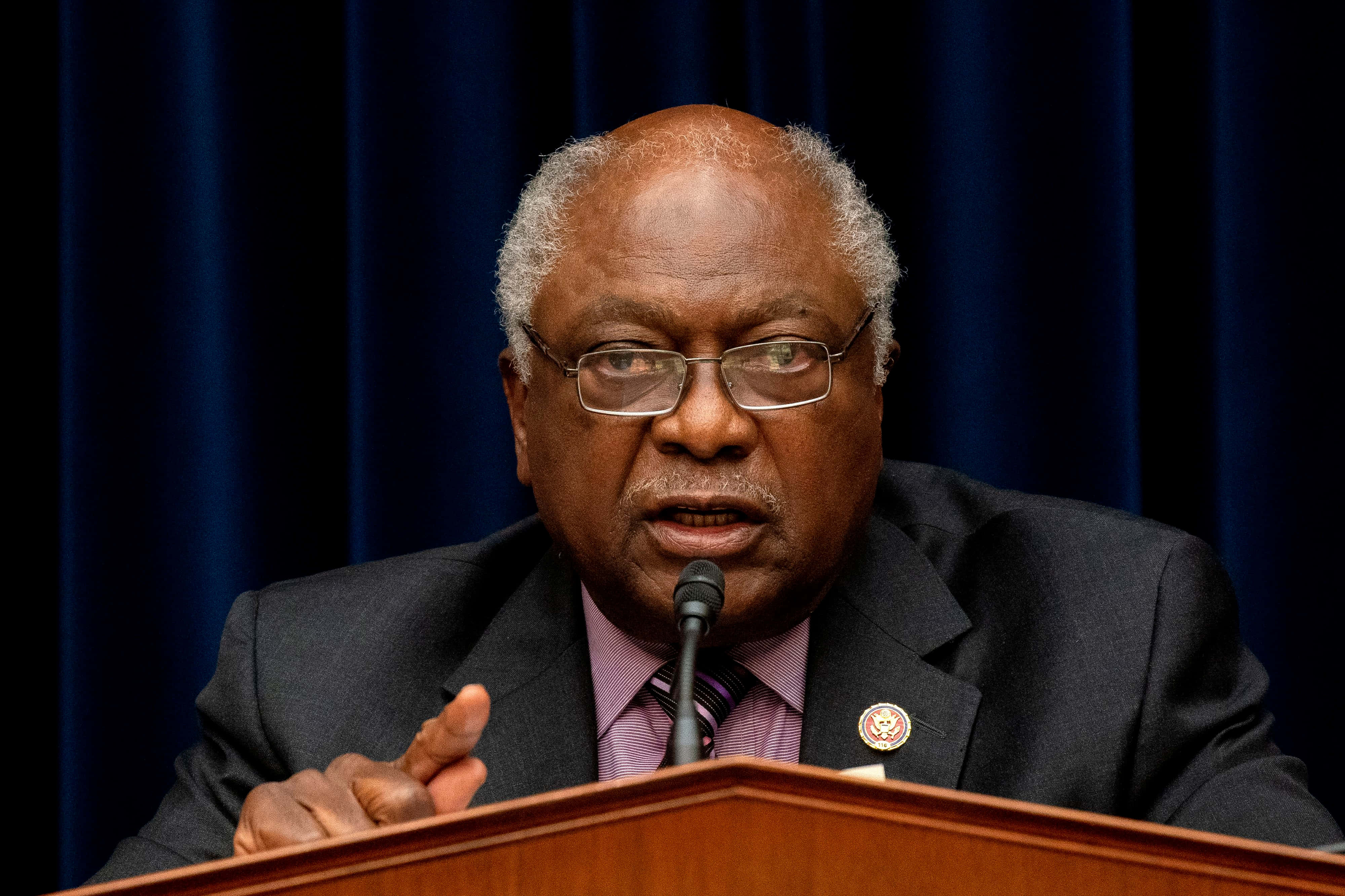 Jim Clyburn, suit, glasses, 4K Desktop Wallpaper