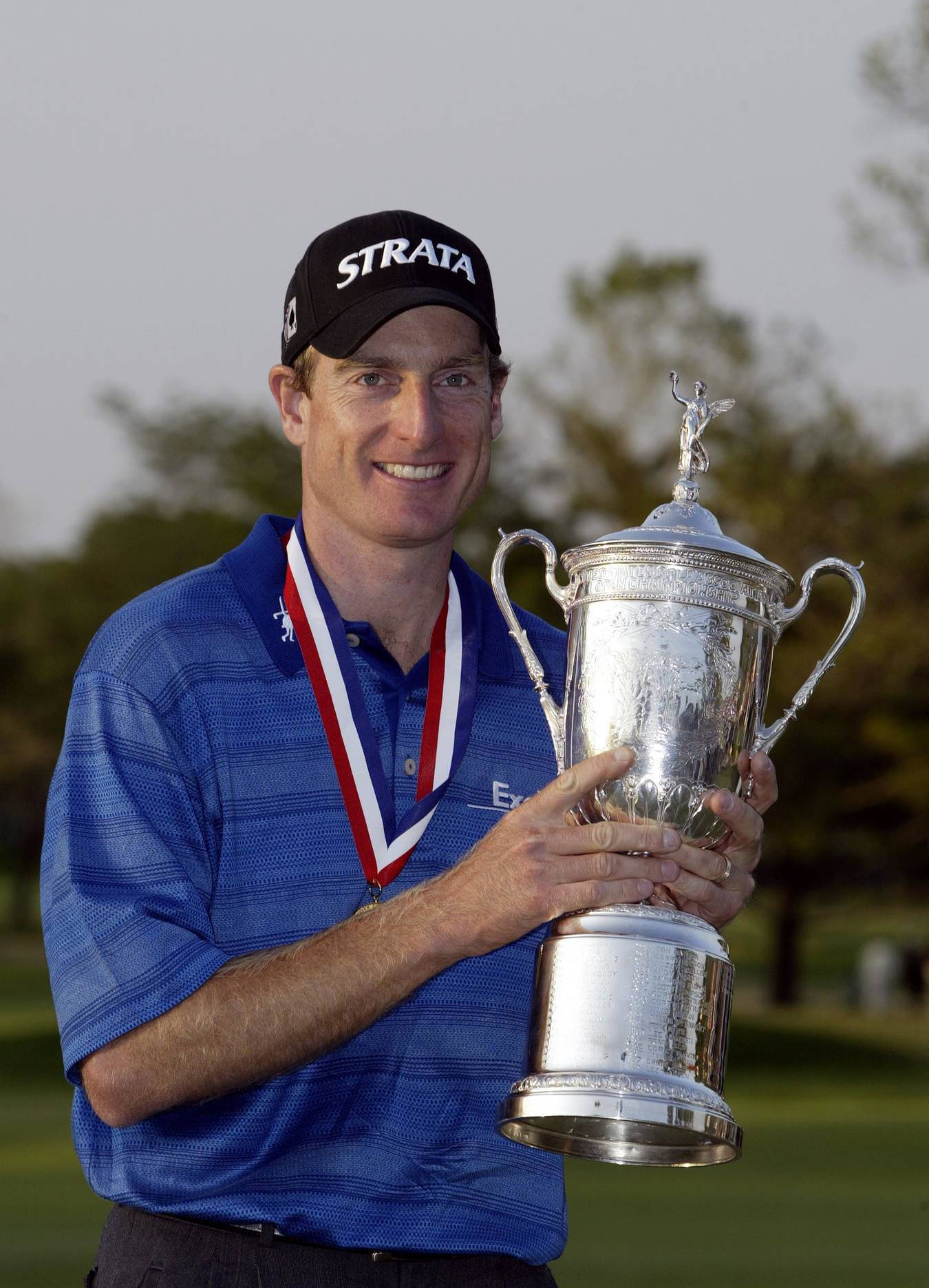 Jim Furyk, blue shirt, large silver trophy, HD Phone Wallpaper