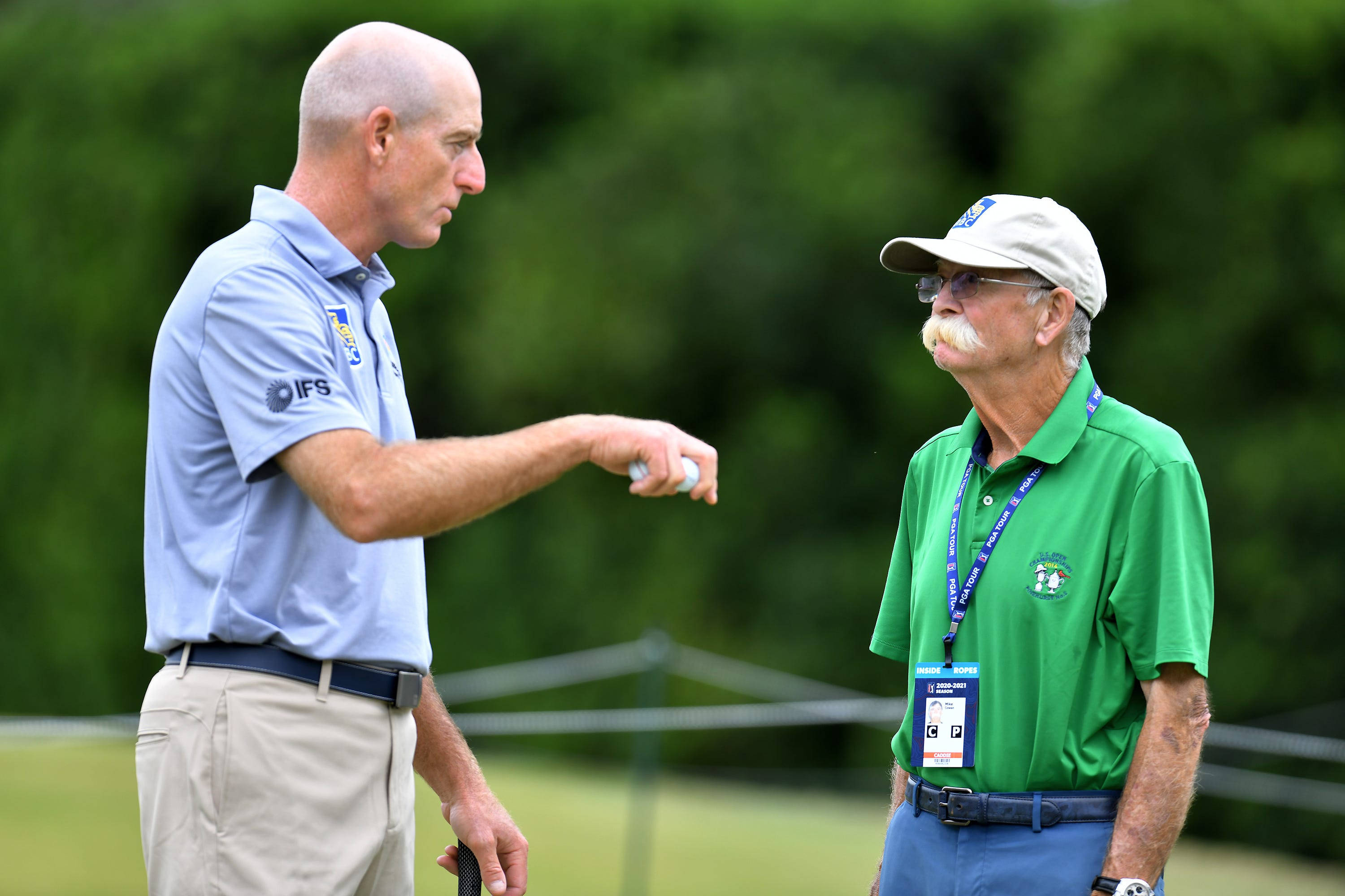 Jim Furyk, golf attire, lush green course, 2K Desktop Wallpaper