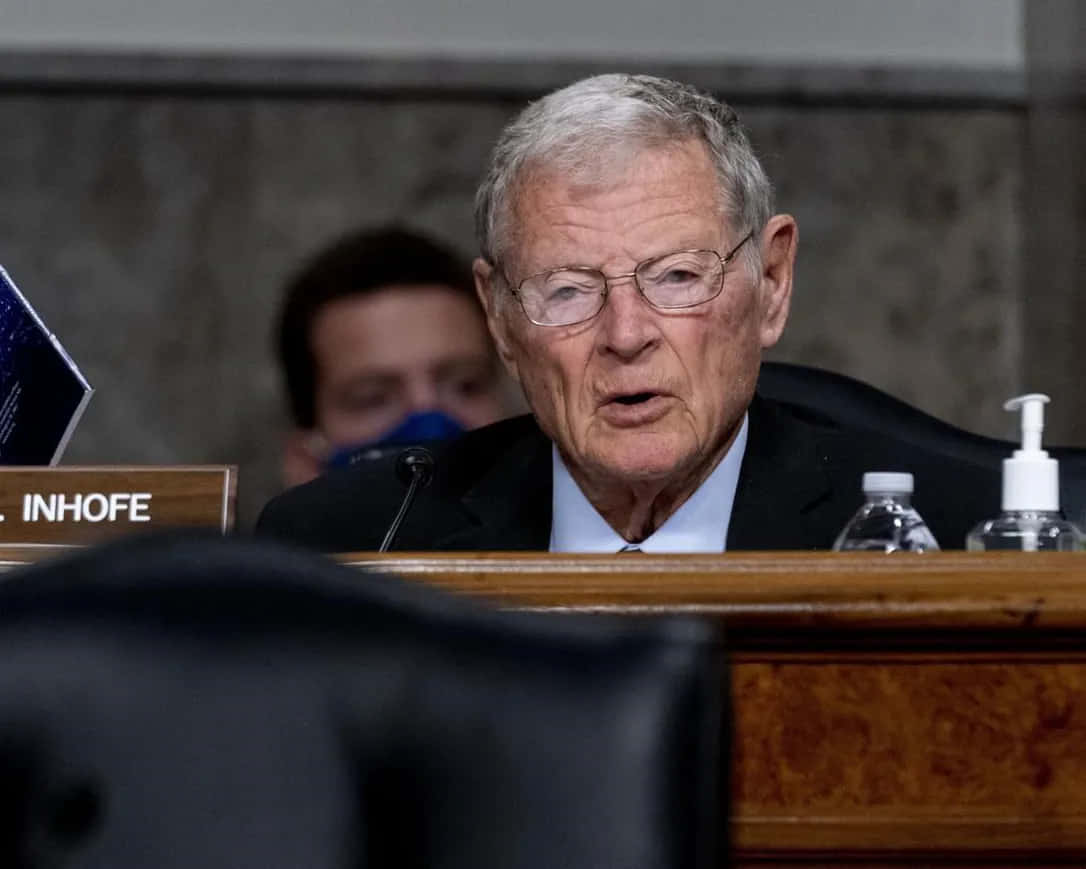Jim Inhofe, name plate, wooden hearing table, SD Desktop Wallpaper