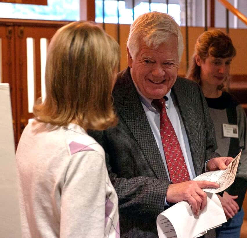 Jim Mcdermott, suit, papers, SD Desktop Wallpaper