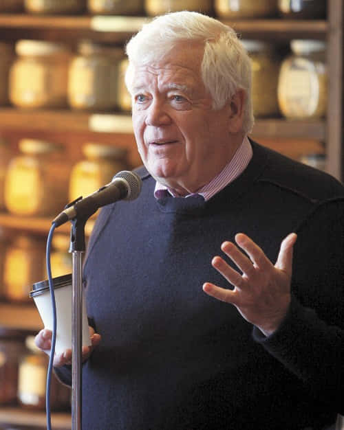 Jim Mcdermott, white hair, microphone, SD Phone Wallpaper