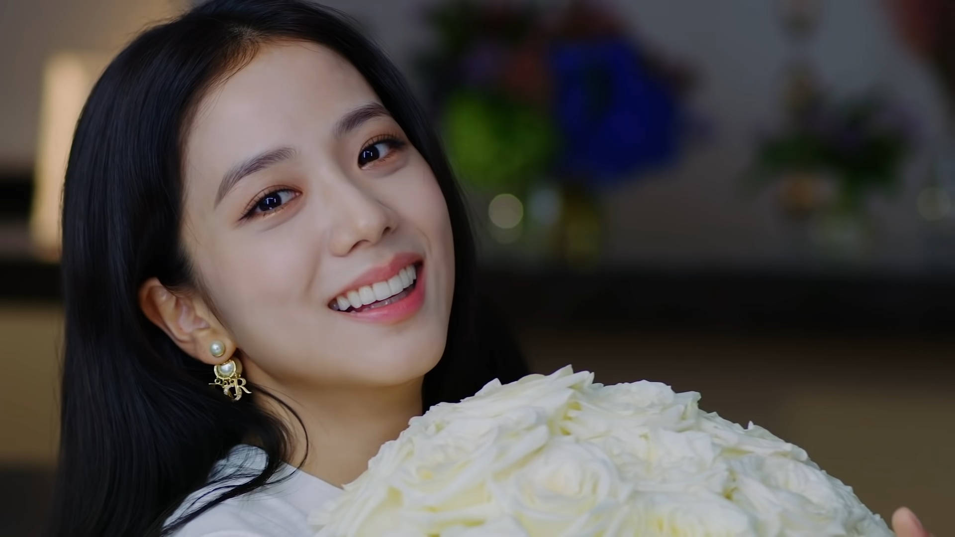 Jisoo, K-pop idol, white roses, Full HD Desktop Wallpaper