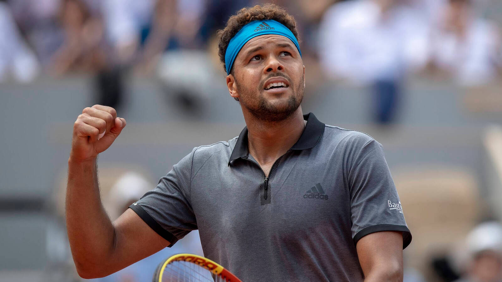 Jo-wilfried Tsonga, one hand fist pump, clay court, HD Desktop Wallpaper