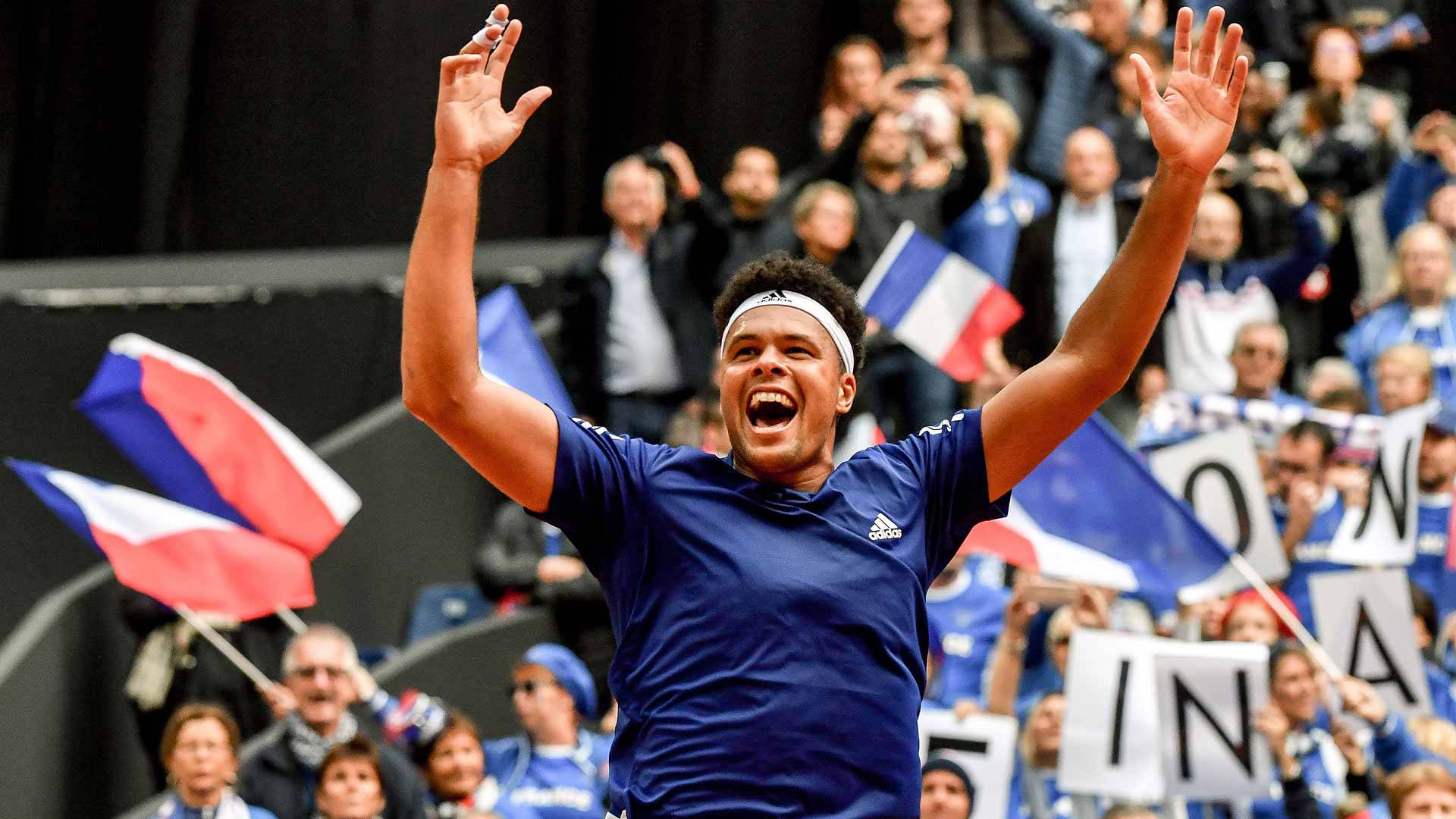 Jo-Wilfried Tsonga, blue jersey, French flags, Full HD Desktop Wallpaper