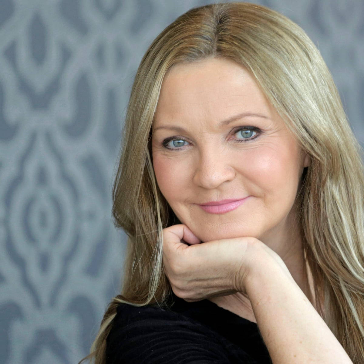 Joan Allen, blonde hair, blue eyes, SD Desktop Wallpaper