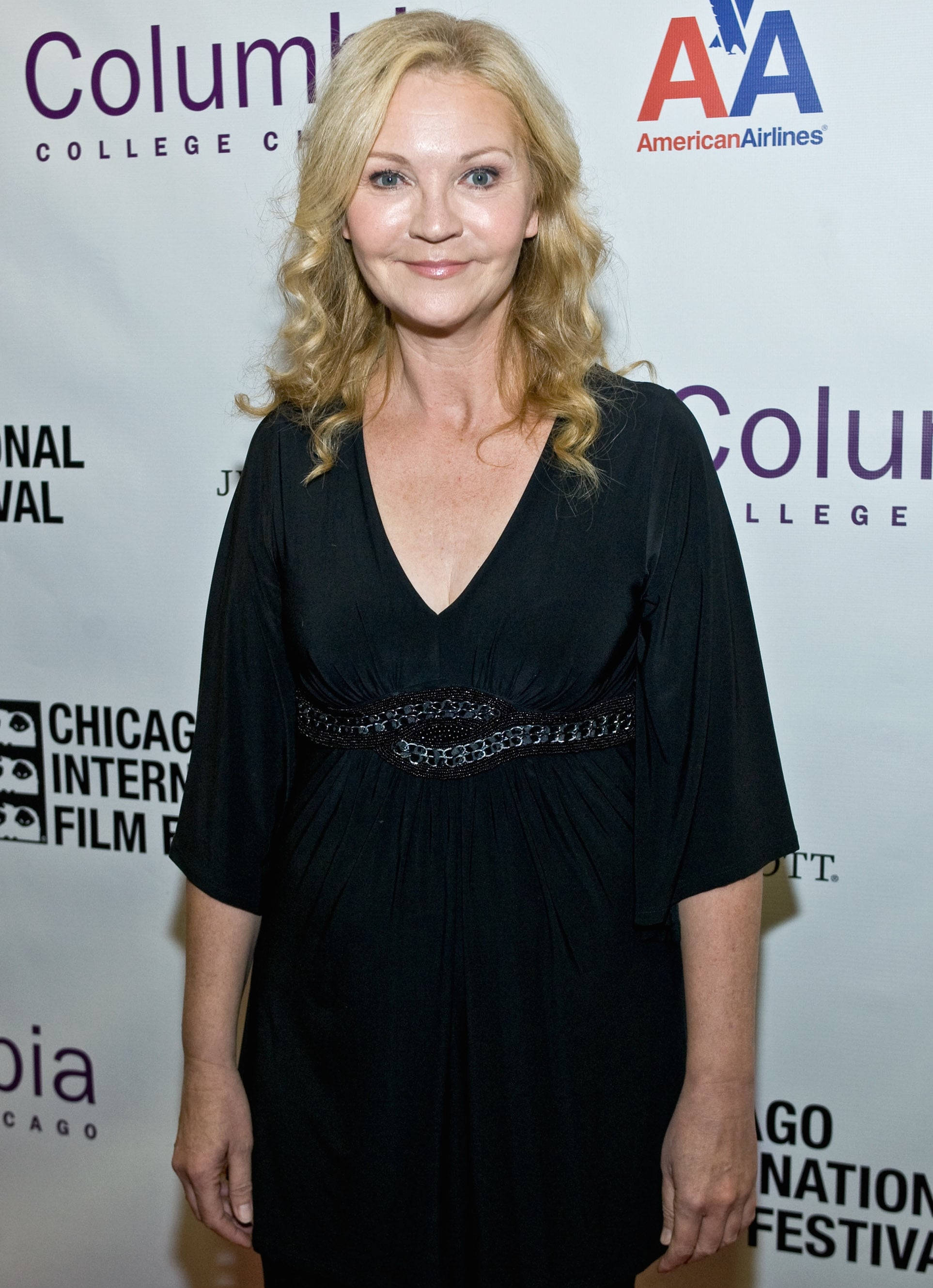 Joan Allen, black dress, film festival backdrop, 2K Phone Wallpaper
