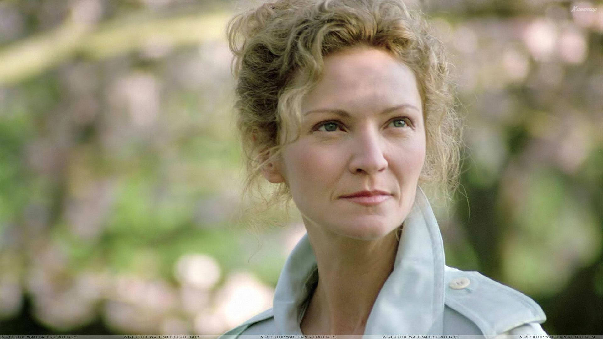Joan Allen, curly blonde hair, green eyes, Full HD Desktop Wallpaper