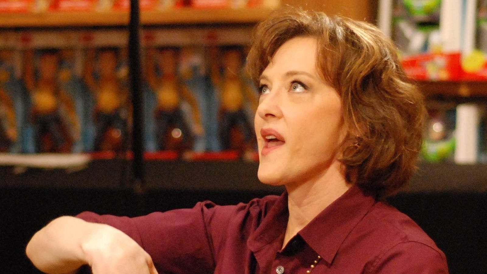 Joan Cusack, curly brown hair, maroon shirt, HD Desktop Wallpaper
