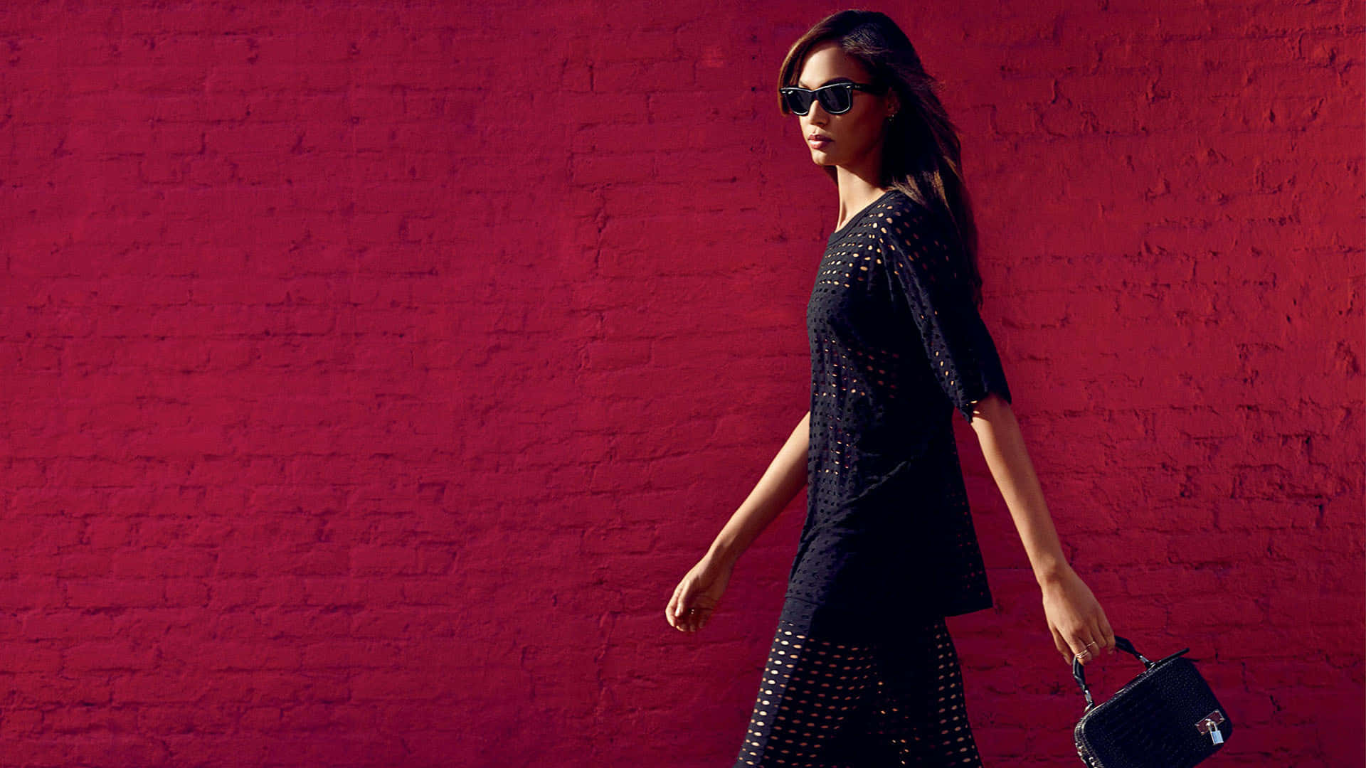 Joan Smalls, black sunglasses, patterned outfit, Full HD Desktop Wallpaper