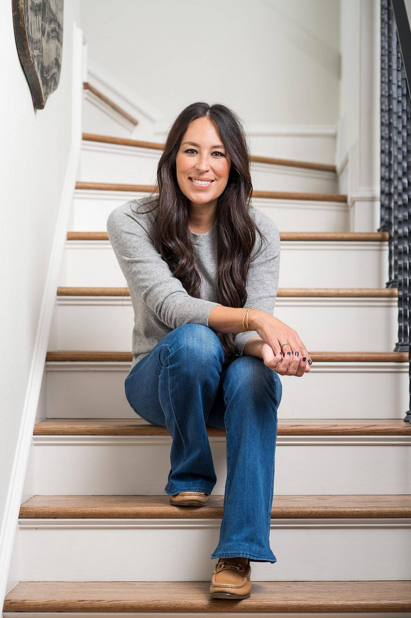 Joanna Gaines, white staircase, wooden treads, Full HD Phone Wallpaper
