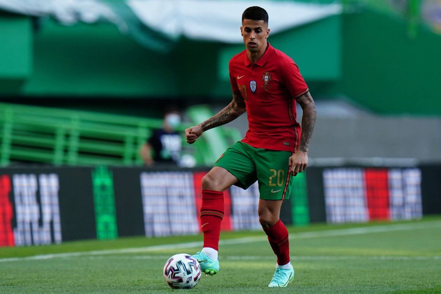 Joao Cancelo, red and green Portugal kit, white ball, HD Desktop Wallpaper
