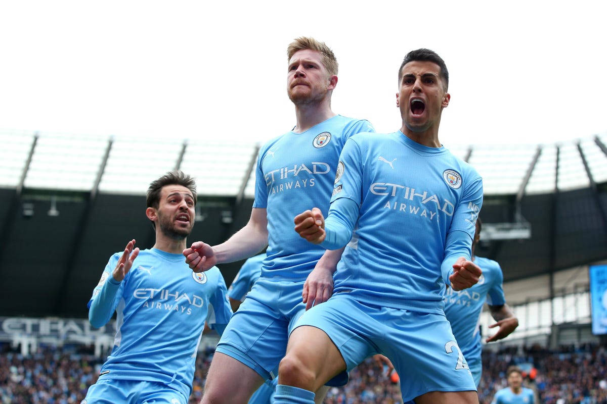 Joao Cancelo, light blue jerseys, celebrating, SD Desktop Wallpaper