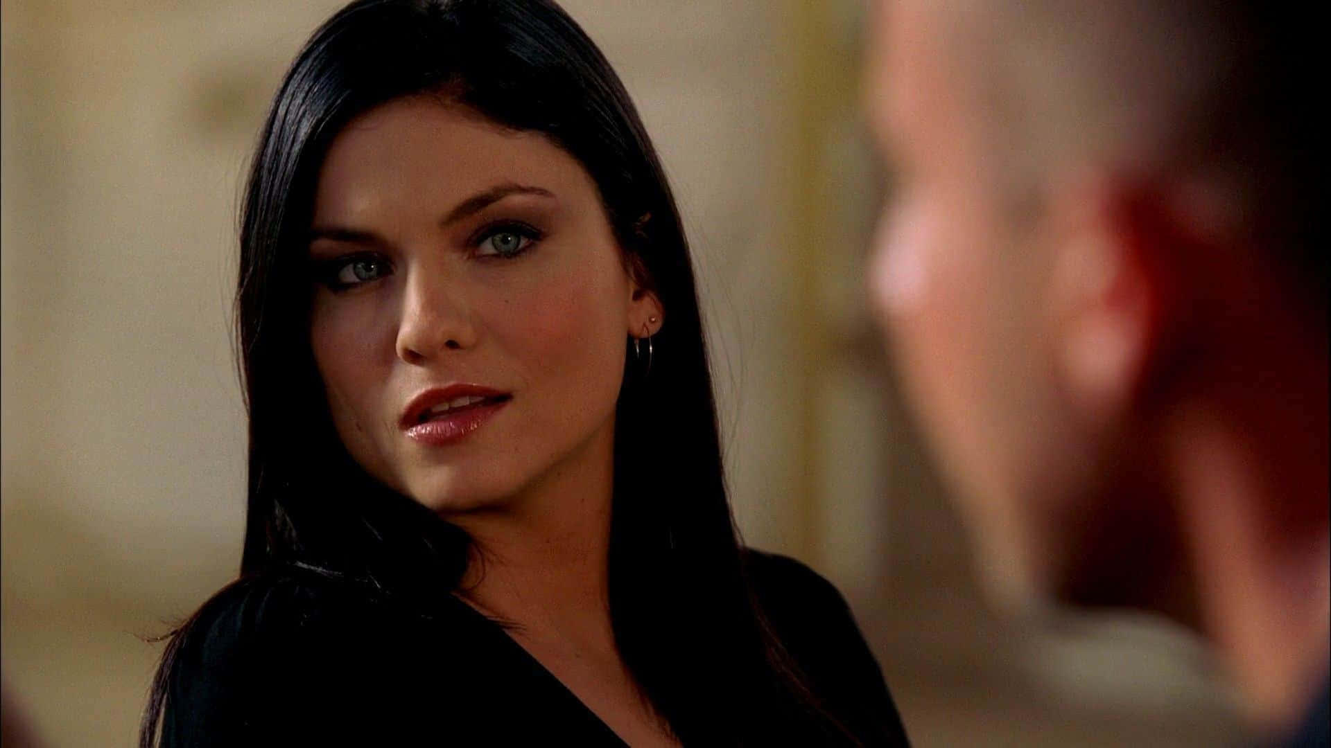 Jodi Lyn O'Keefe, dark hair, intense gaze, Full HD Desktop Wallpaper