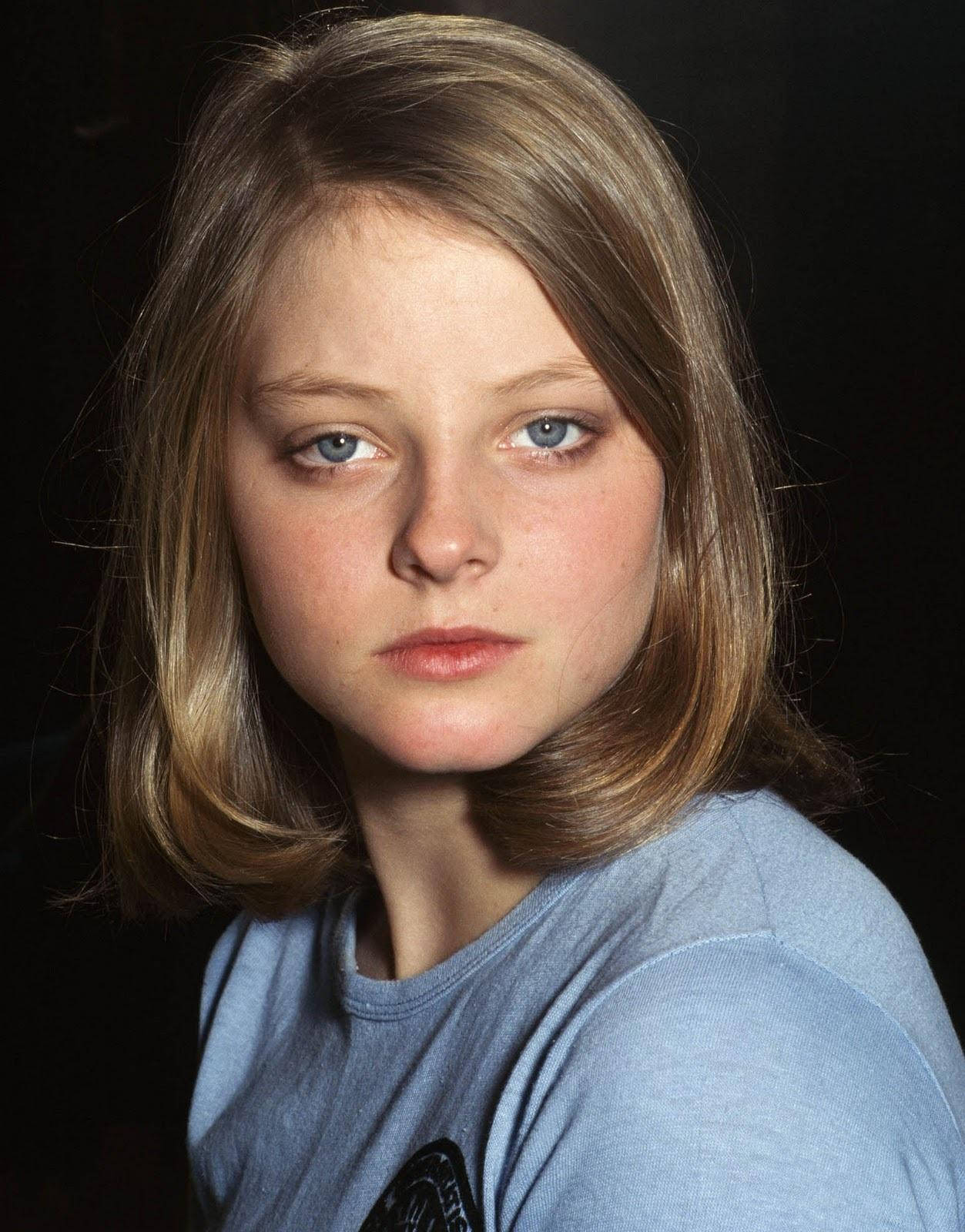 Jodie Foster, blue eyes, shoulder-length brown hair, HD Phone Wallpaper