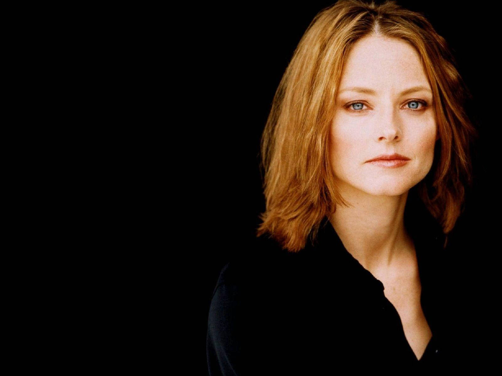 Jodie Foster, auburn hair, piercing blue eyes, HD Desktop Wallpaper