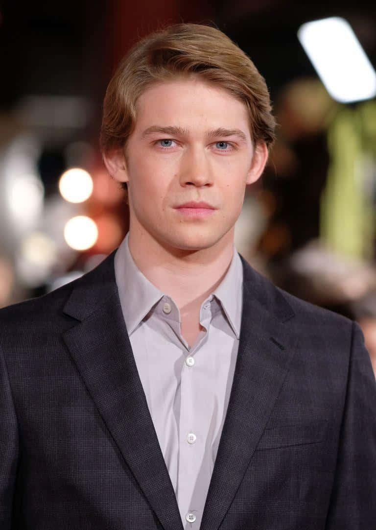 Joe Alwyn, blond hair, blue eyes, SD Phone Wallpaper