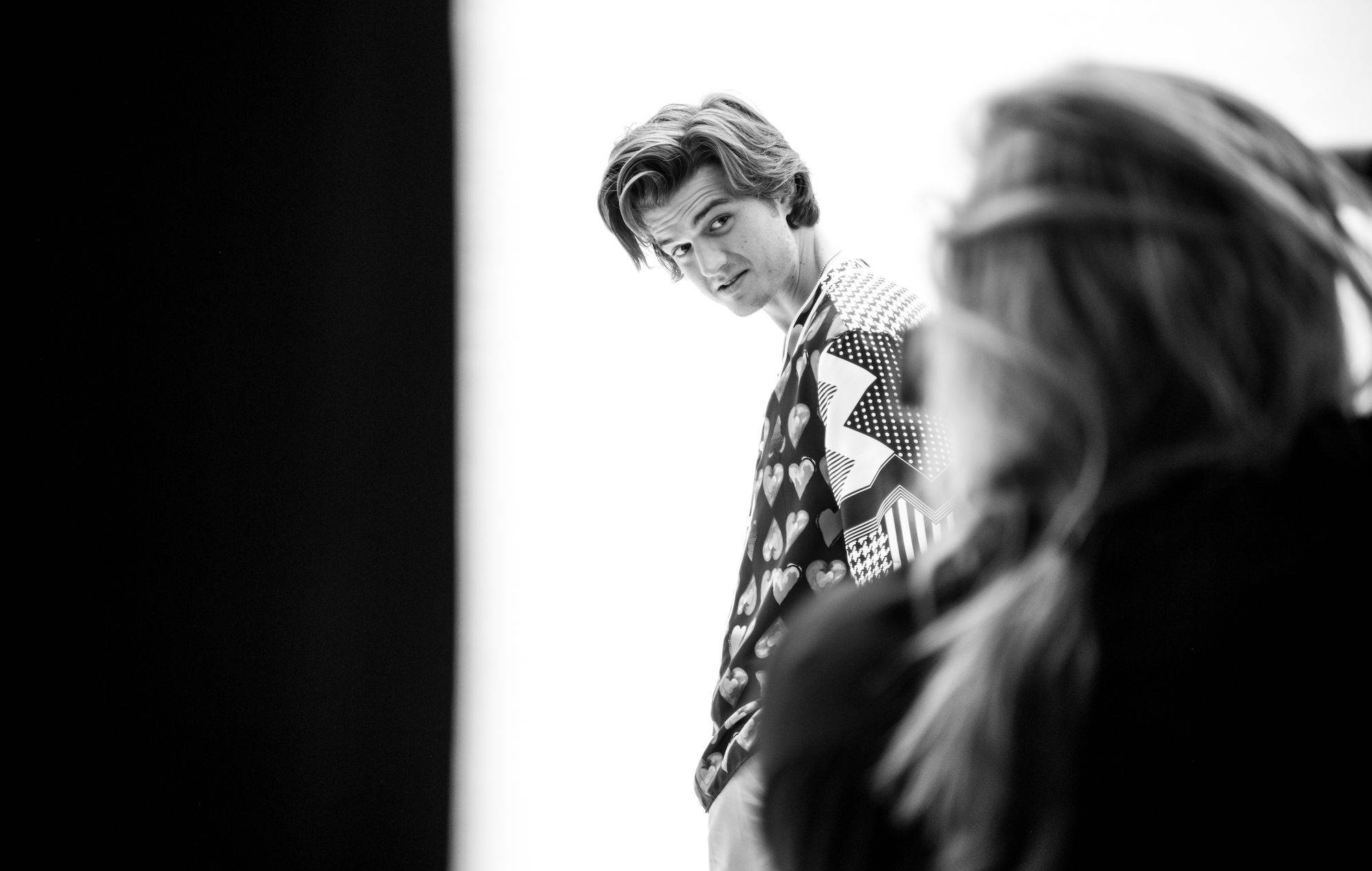 Joe Keery, monochrome, patterned shirt, Full HD Desktop Wallpaper