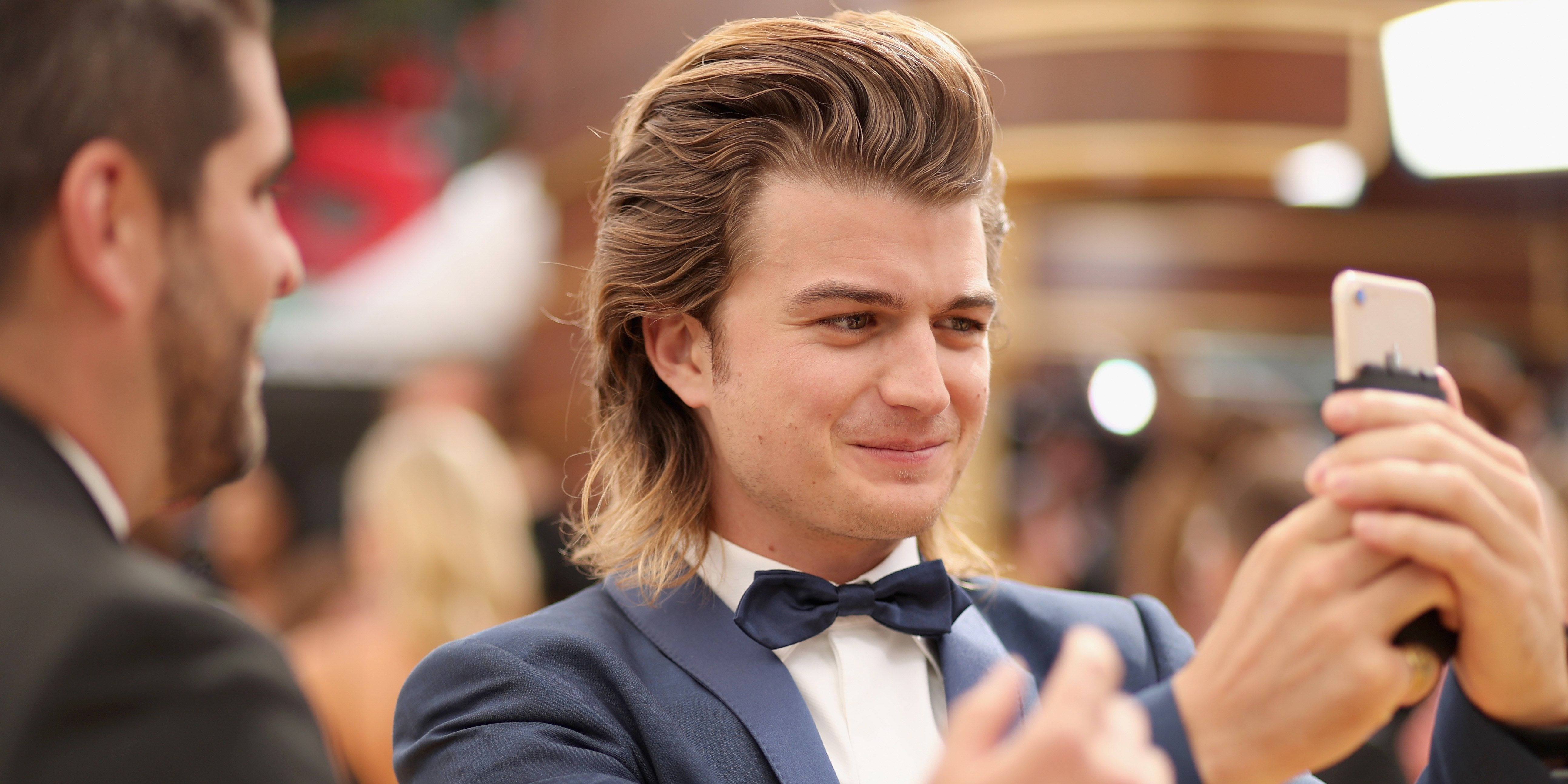 Joe Keery, long blonde hair, blue suit, 5K Desktop Wallpaper