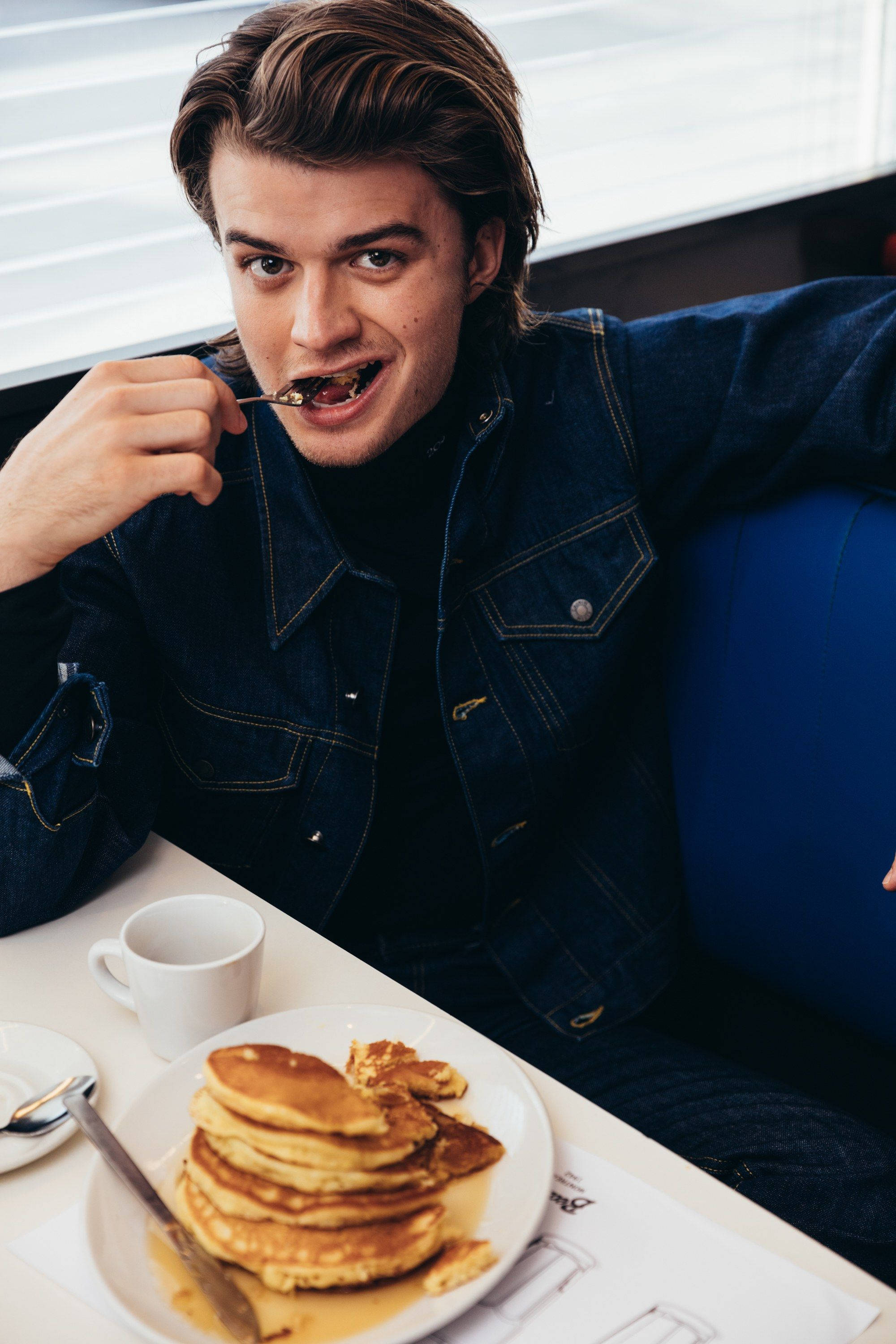 Joe Keery, denim jacket, pancakes, 2K Phone Wallpaper