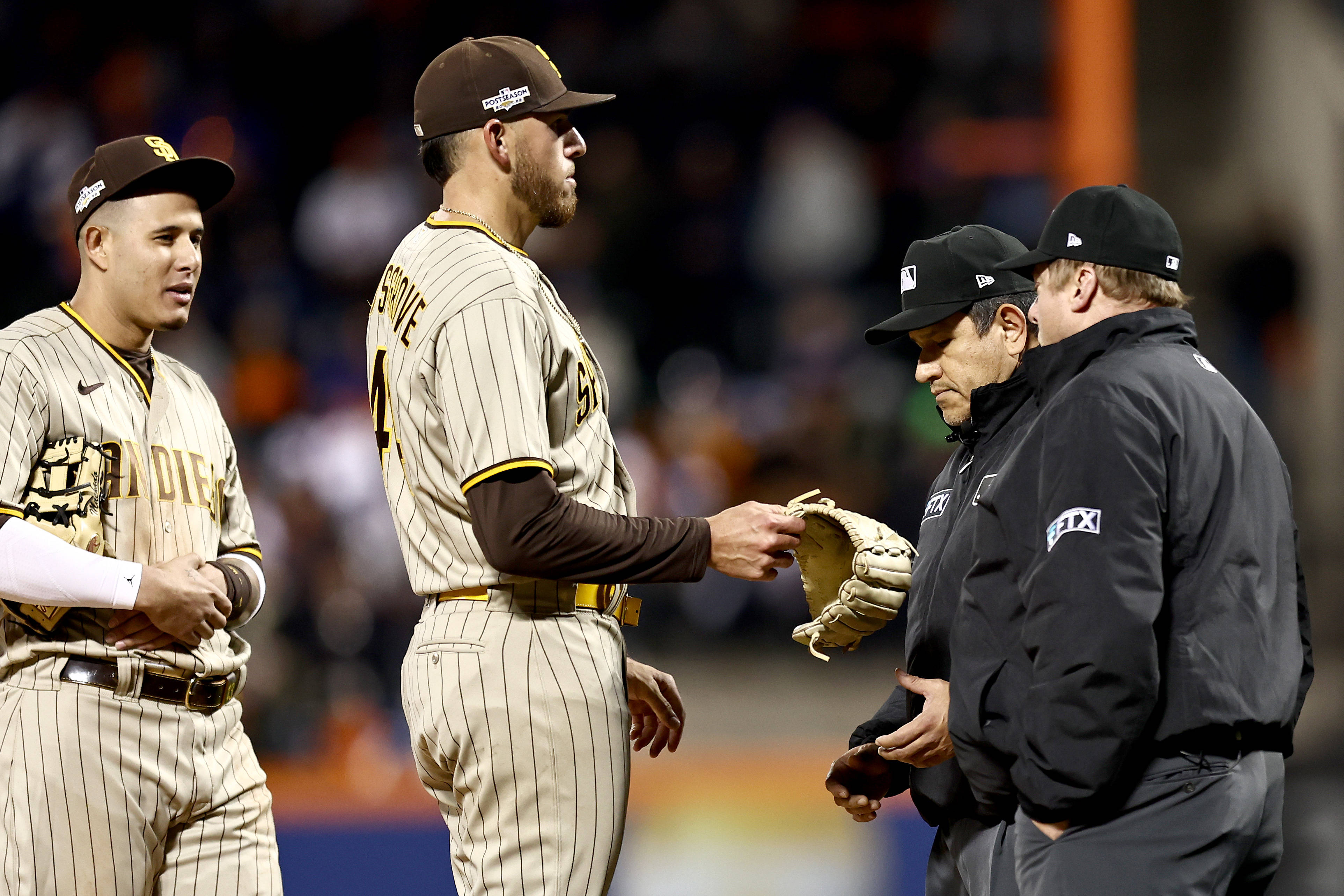 Joe Musgrove, pinstripe uniforms, umpire, 4K Desktop Wallpaper